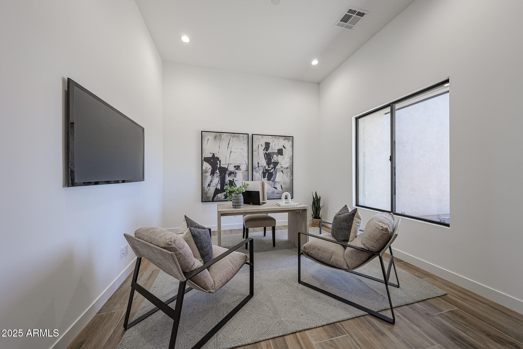 1250 E SMOKEHOUSE Trail