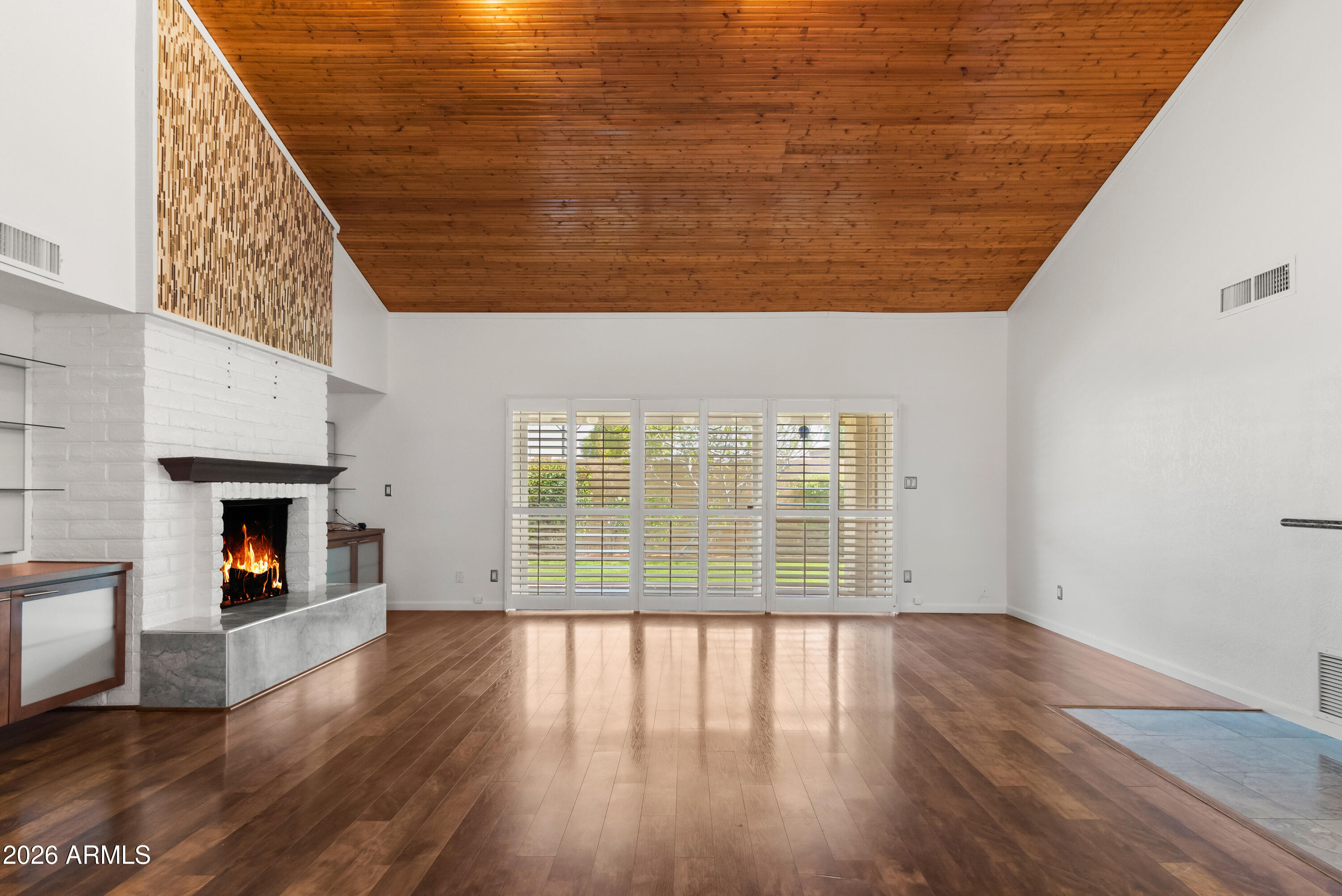 7811 N VIA DE LA MONTANA --