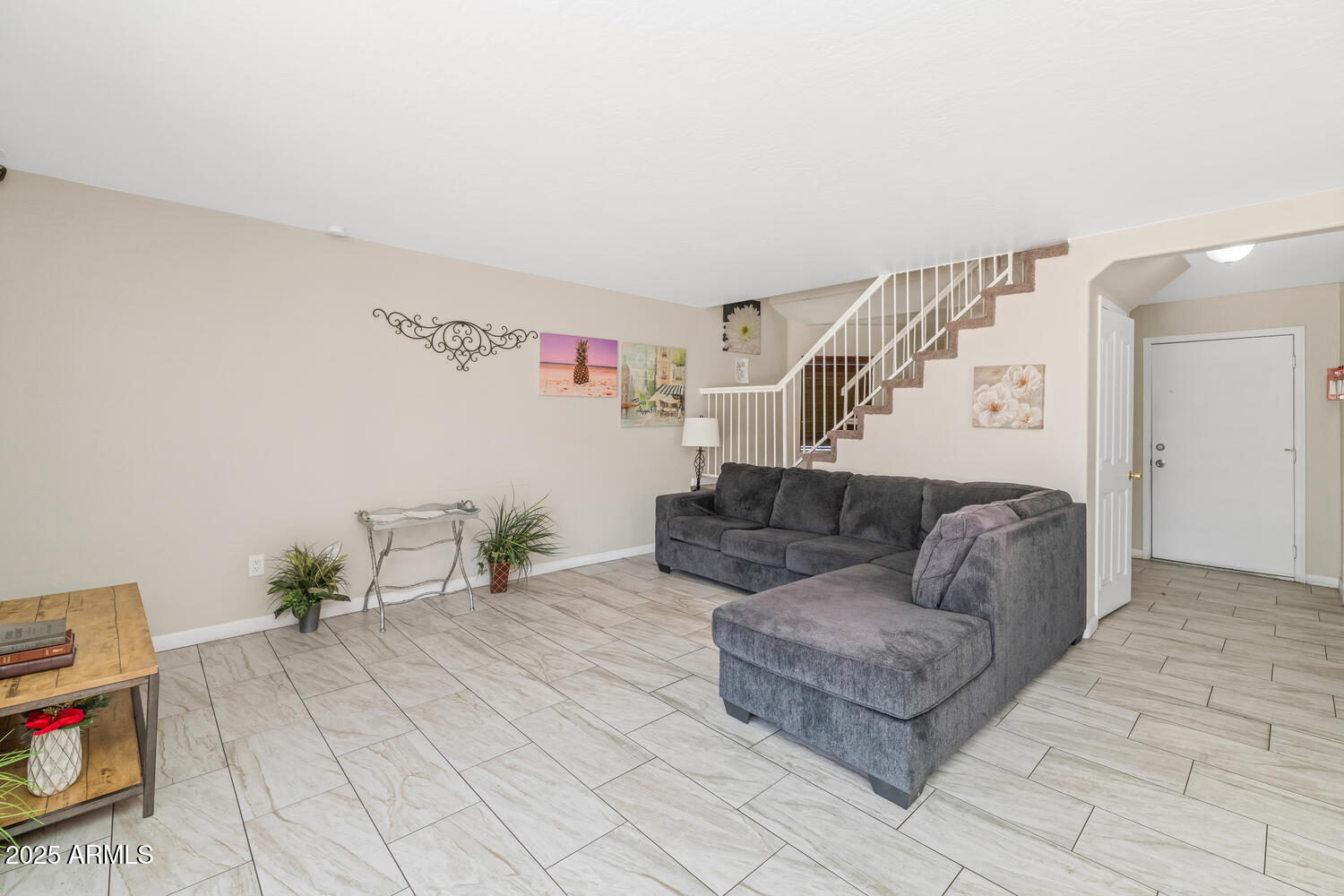 5401 N 104TH Drive