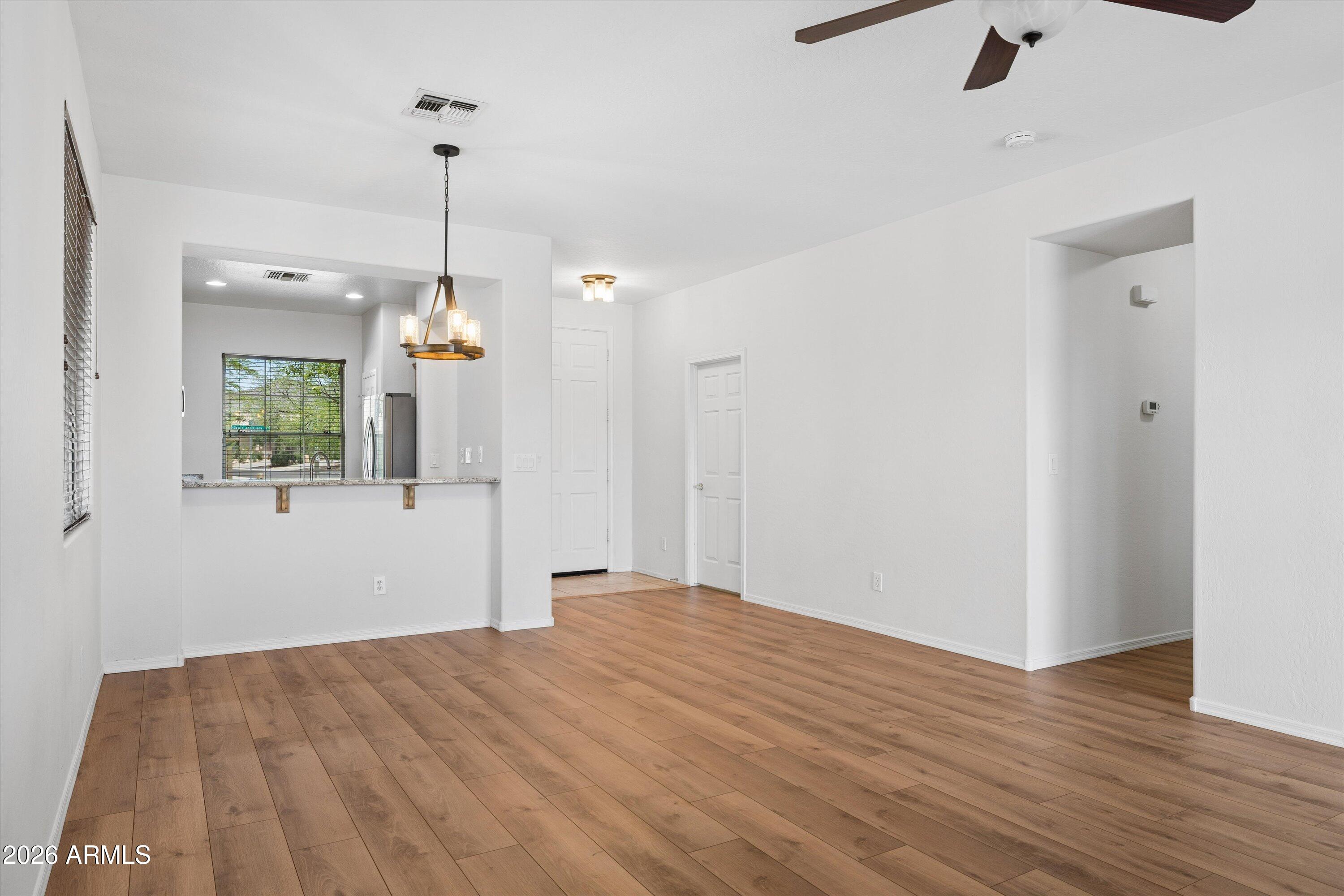 2501 W Lewis and Clark Trail