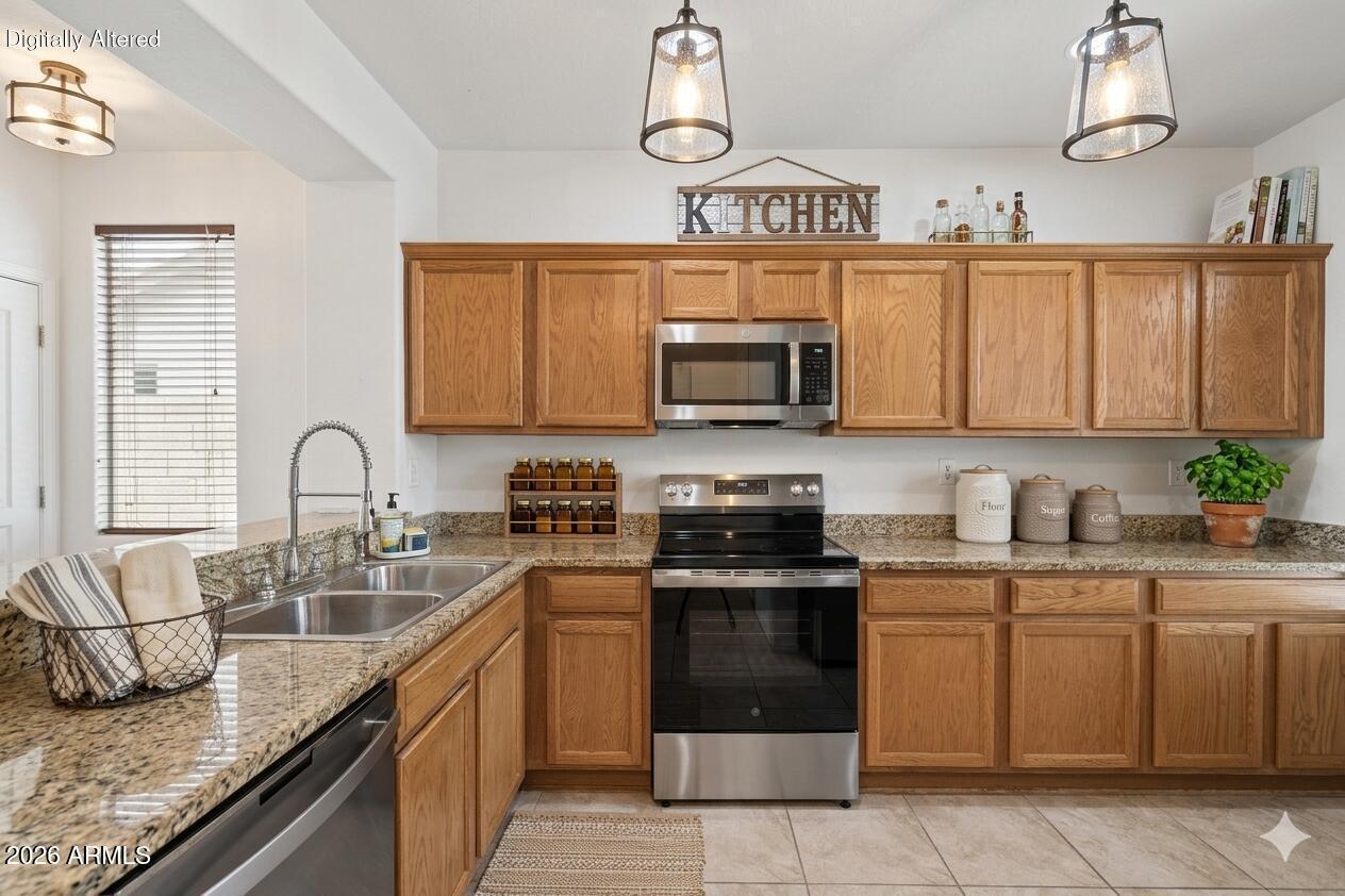 2501 W Lewis and Clark Trail