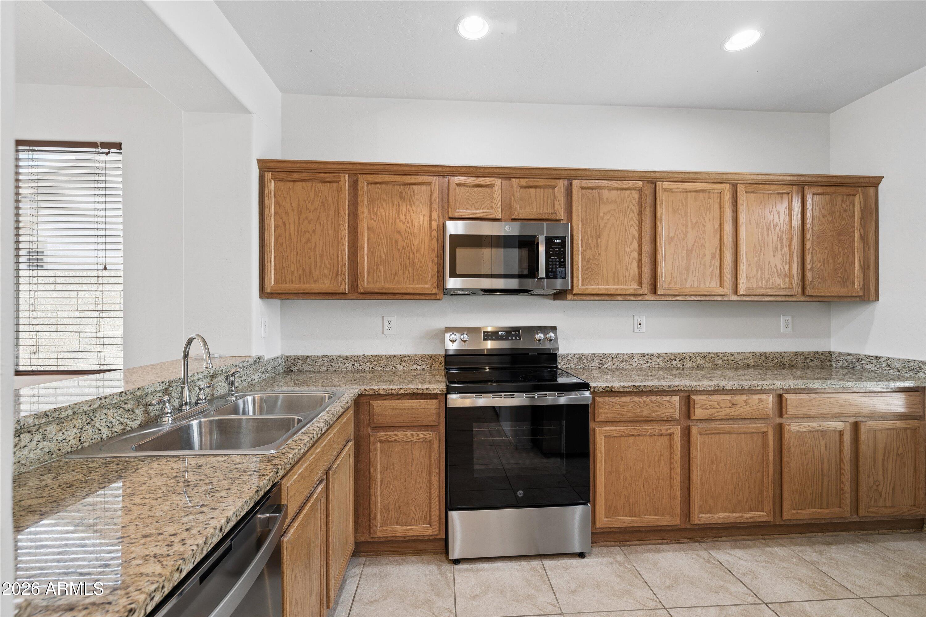 2501 W Lewis and Clark Trail