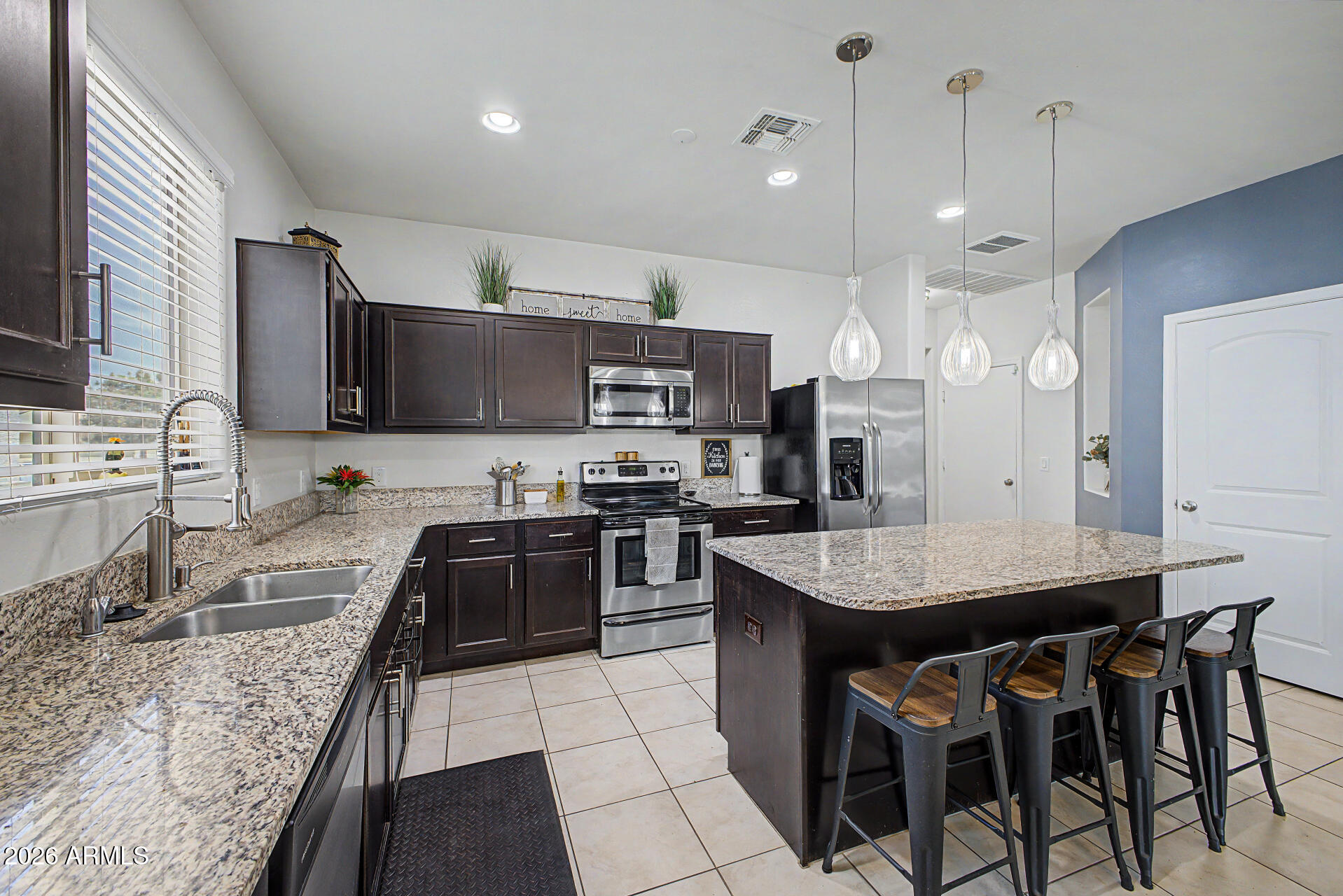 4809 E FIRE OPAL Lane