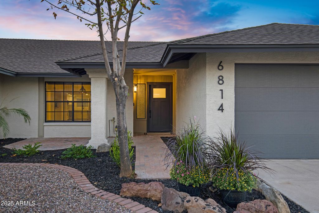 Photo of 6814 S Carney Avenue, Tempe, AZ 85283 (MLS # 6924742)
