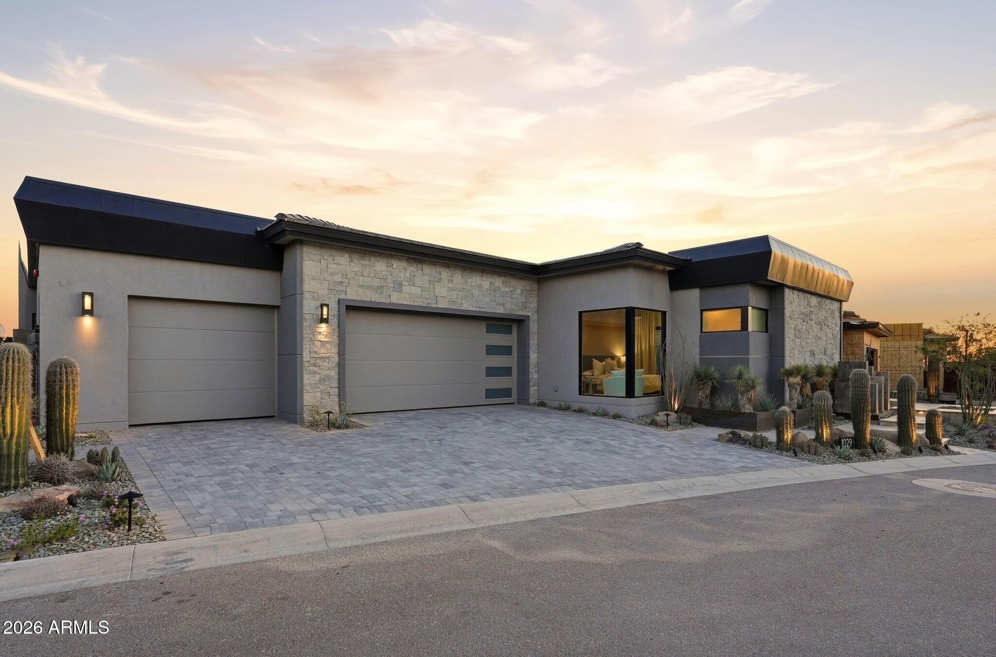 37200 N CAVE CREEK Road 1029