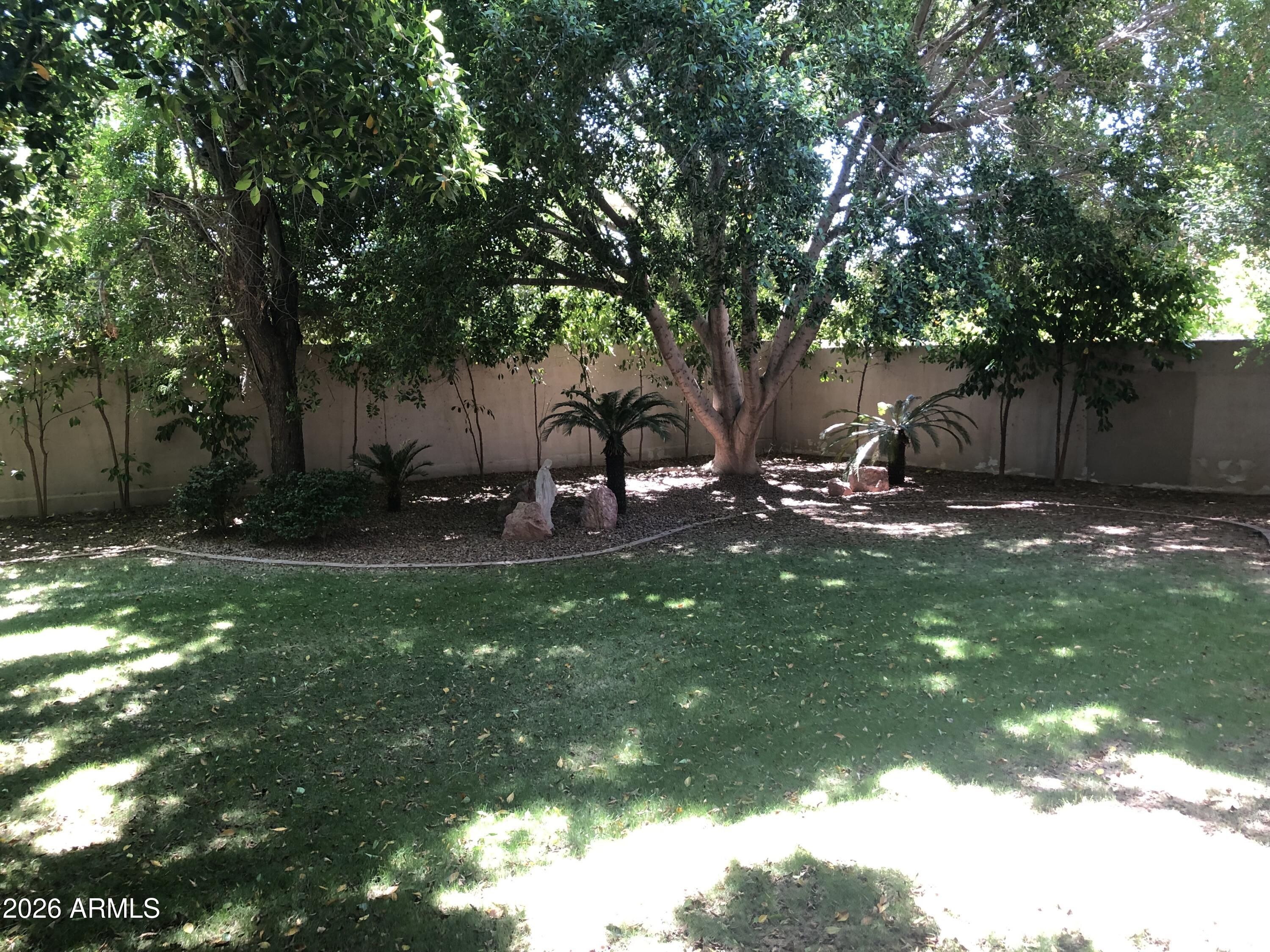 7601 N CENTRAL Avenue 10