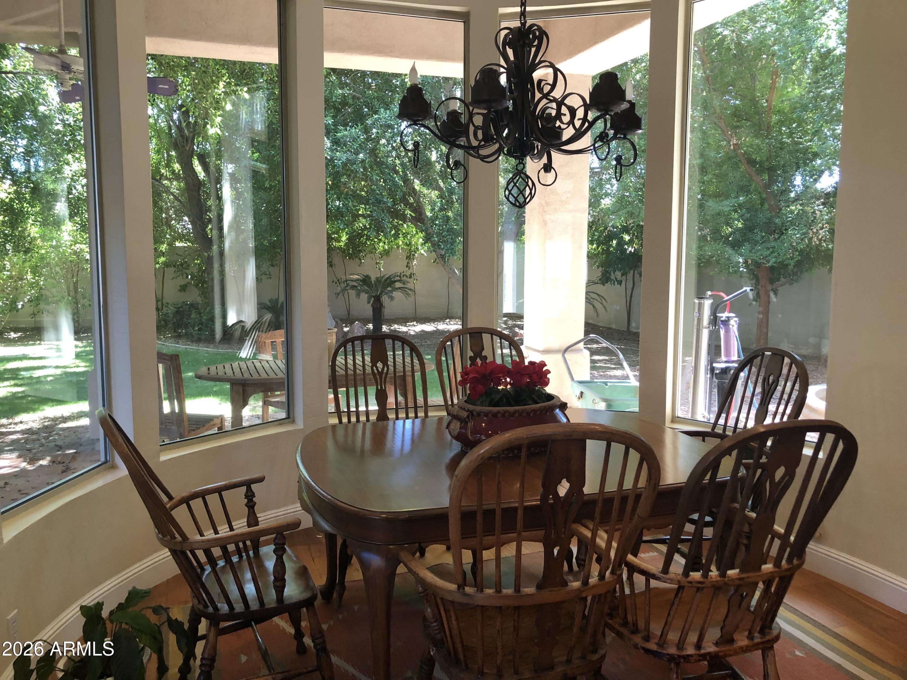 7601 N CENTRAL Avenue 10