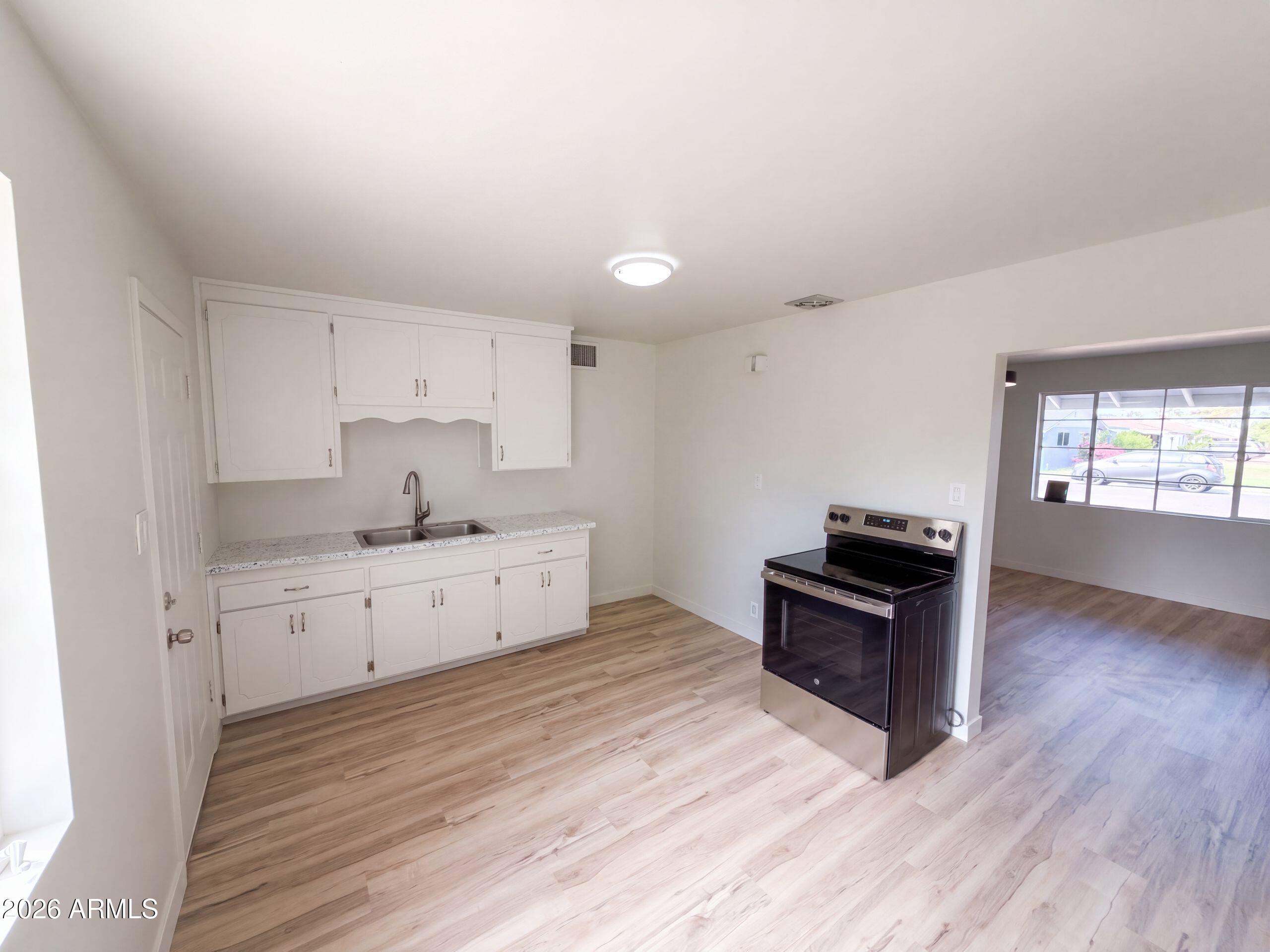 2017 N 47TH Street