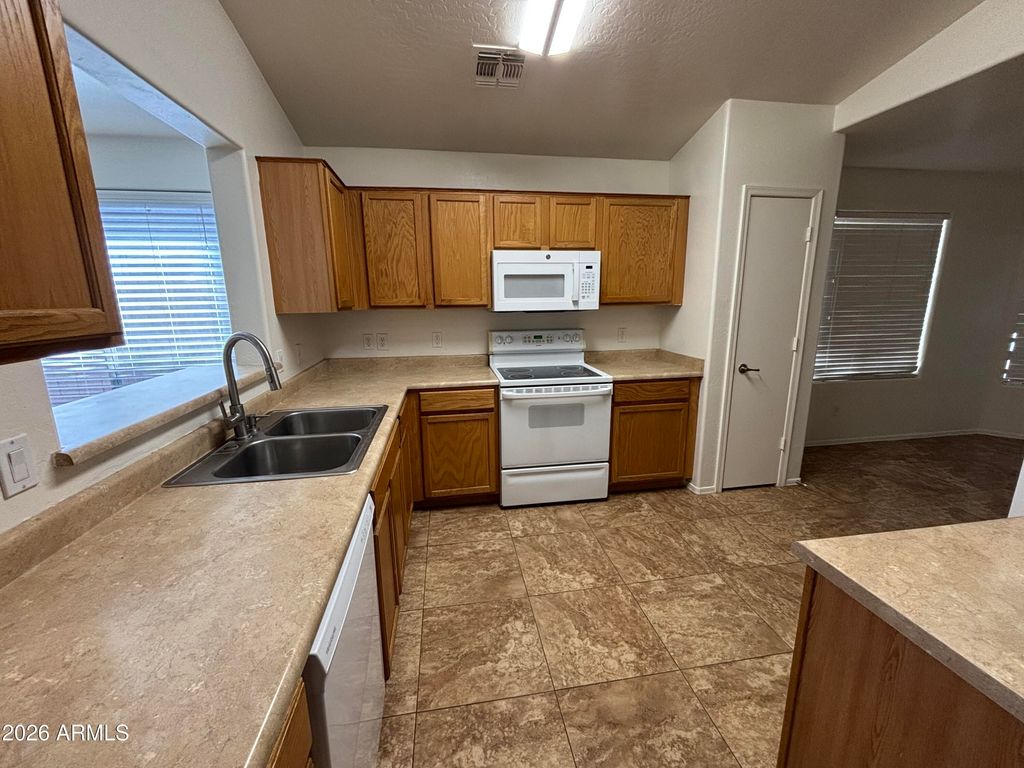 Photo of 11376 W Locust Lane, Avondale, AZ 85323 (MLS # 7015777)