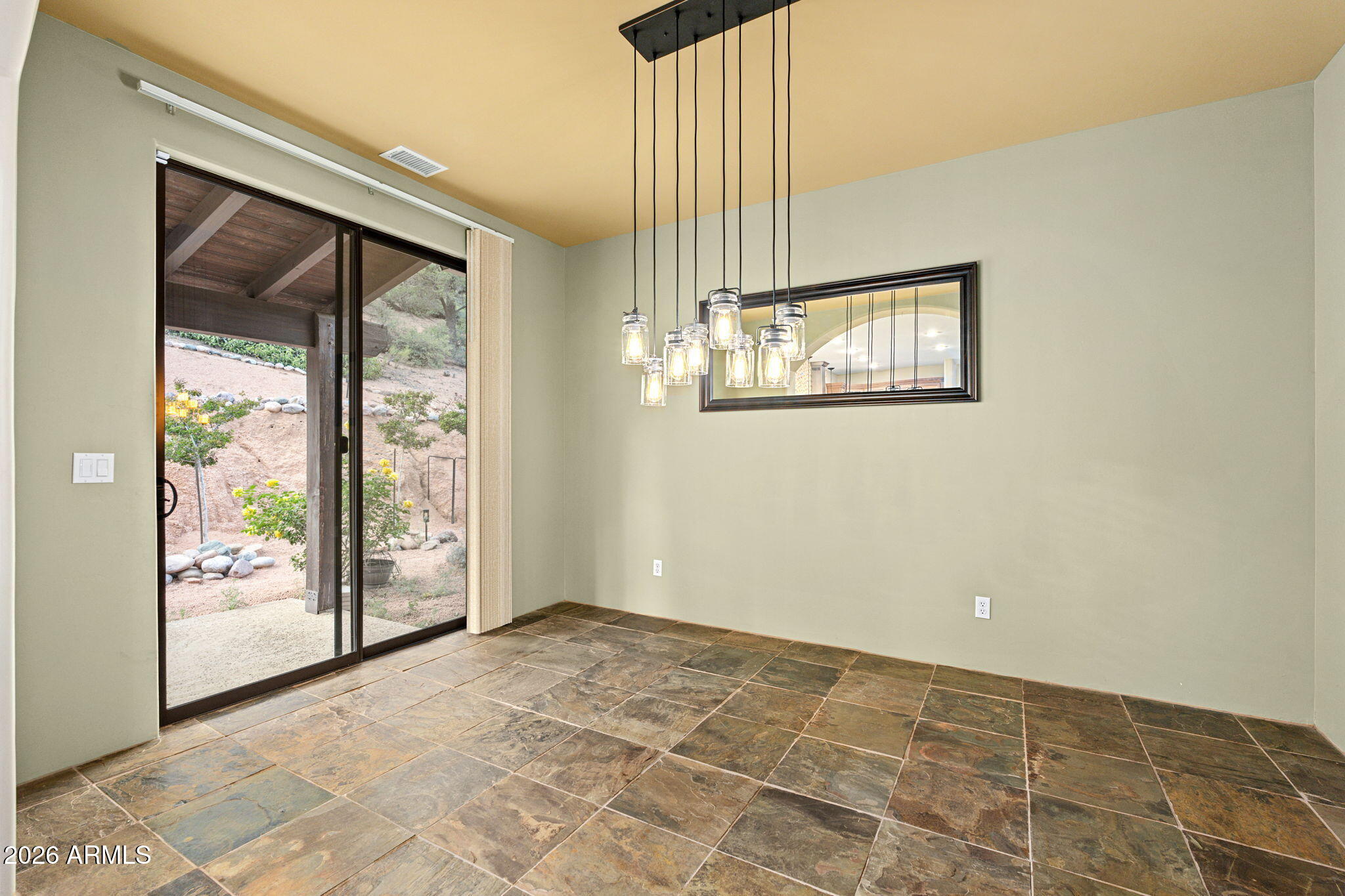 WOODHILL 2 - Residential