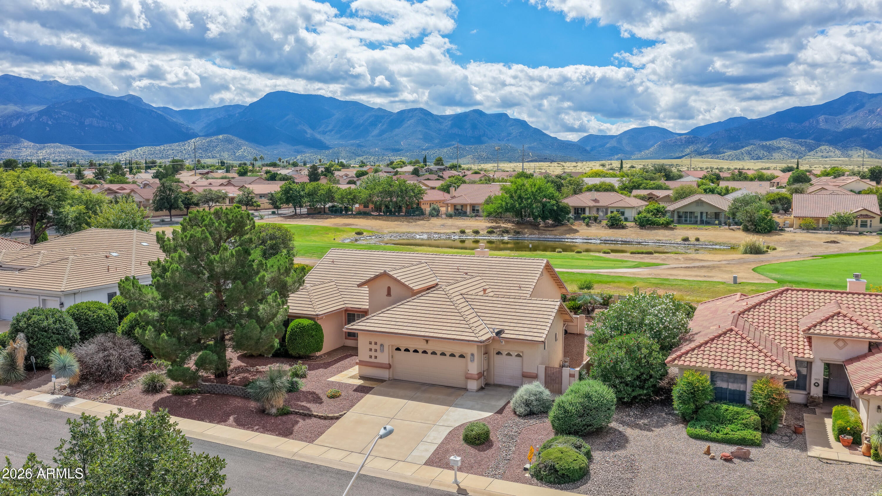 3044 GLENVIEW Drive