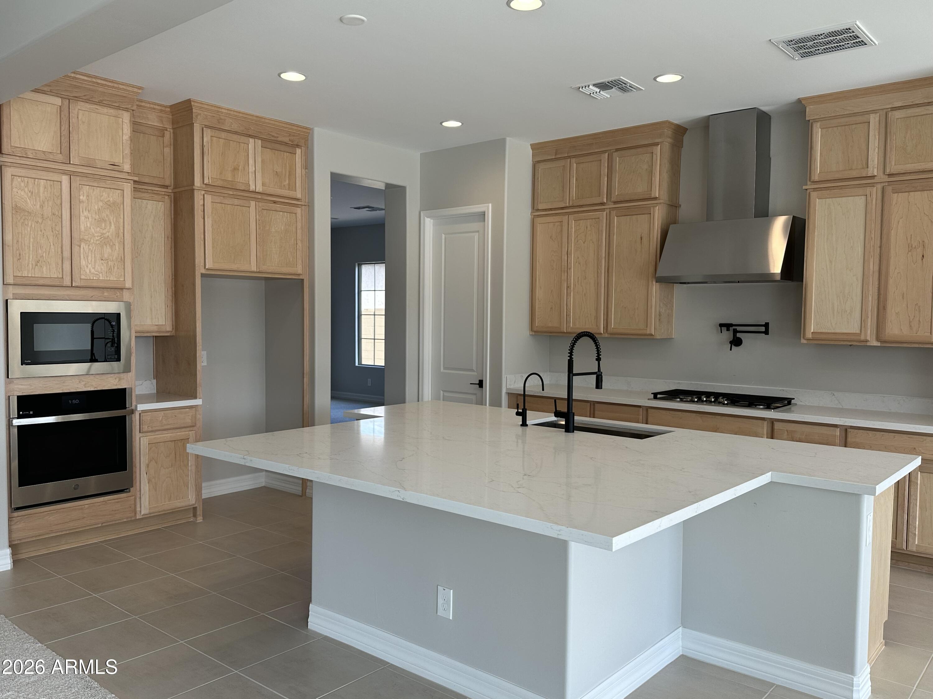 20479 E CALLE DE FLORES --