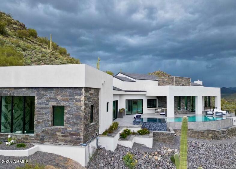 4880 E LONE MOUNTAIN Road N