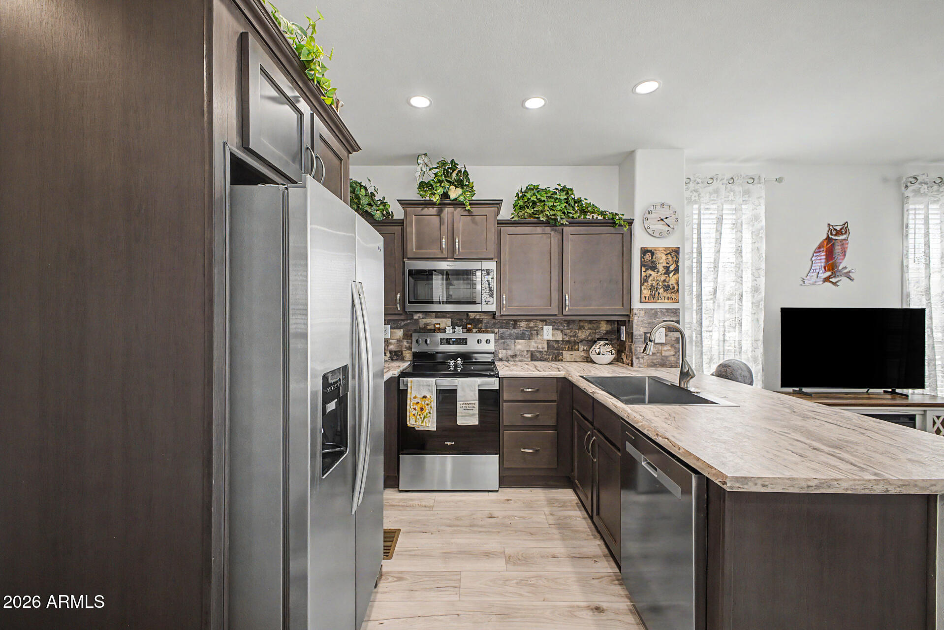17506 W Van Buren Street 371