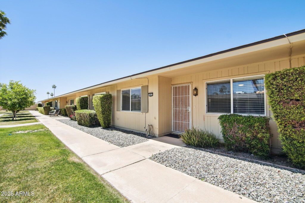 Photo of 10921 W Santa Fe Drive, Sun City, AZ 85351 (MLS # 6858784)