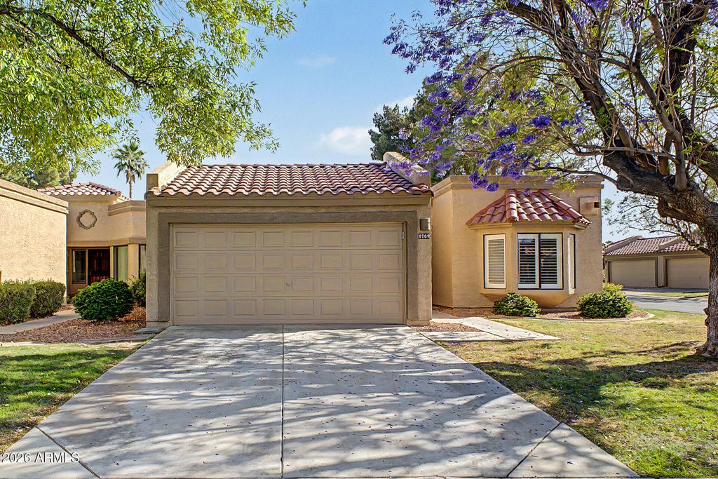 Photo of 9709 W Tonto Lane, Peoria, AZ 85382 (MLS # 7016007)