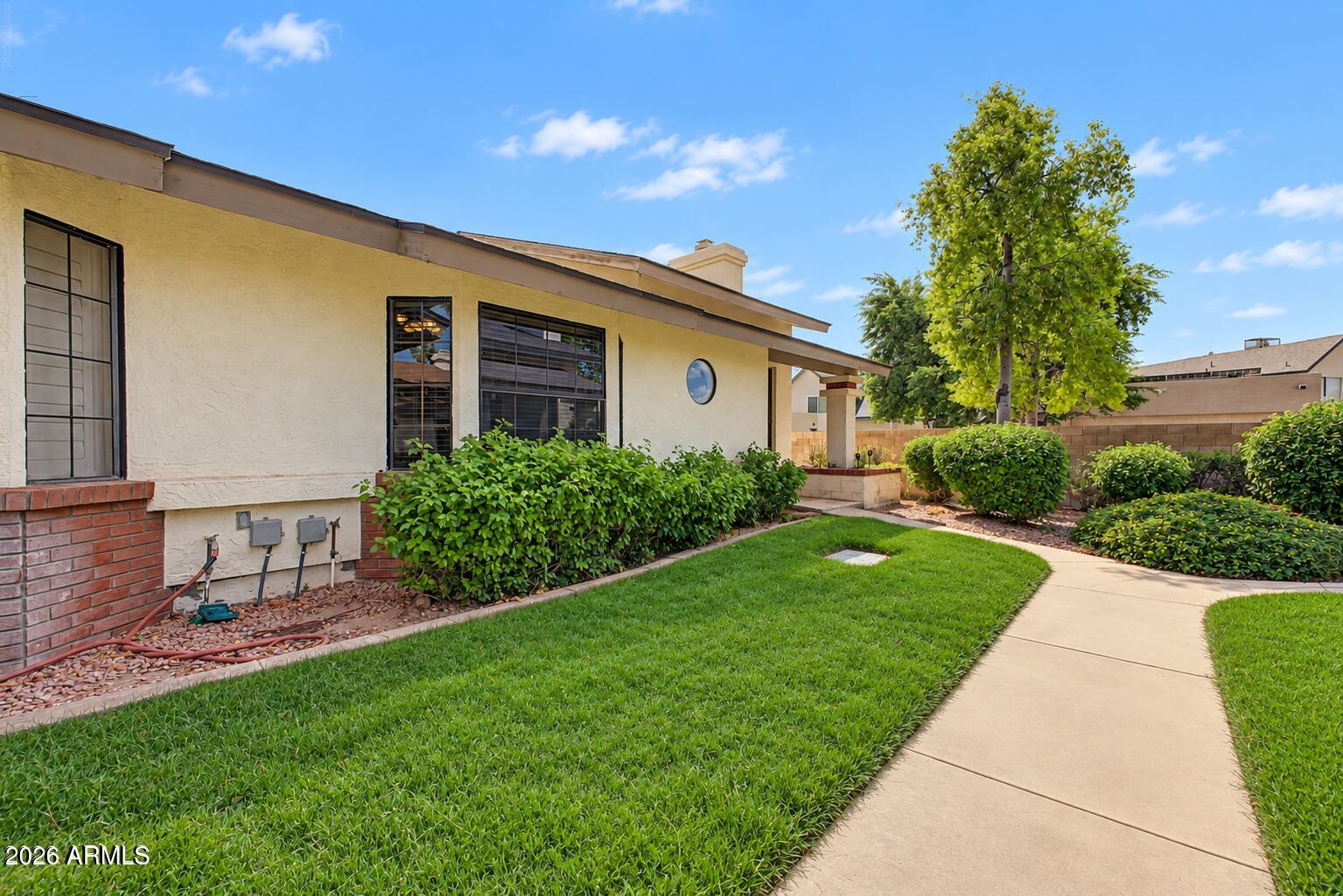 1550 N STAPLEY Drive 55