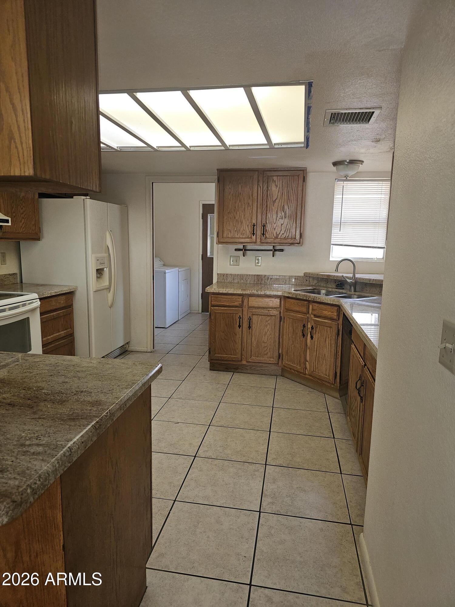 1830 Paseo De La Luna --