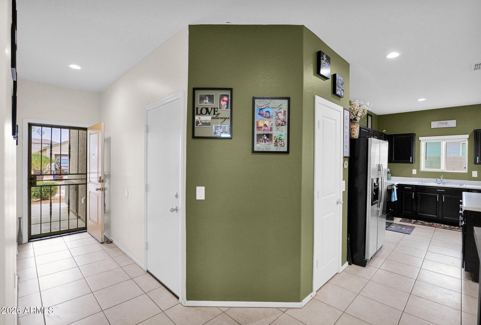 1712 W CAMERON Boulevard