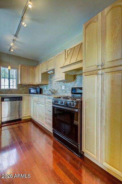 2681 N 15TH Street