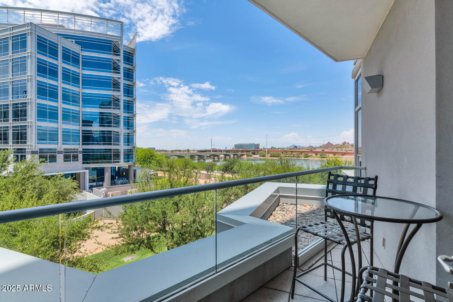 120 E RIO SALADO Parkway 305