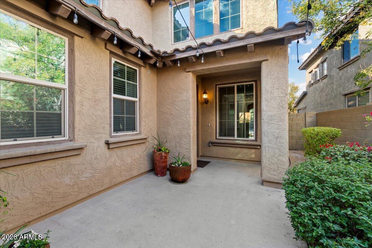 3734 E MATTHEW Drive