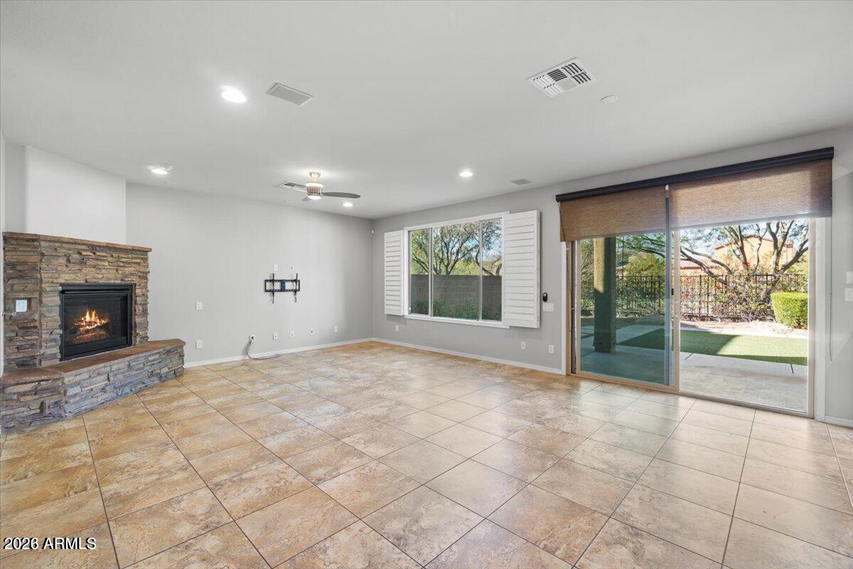 3734 E MATTHEW Drive