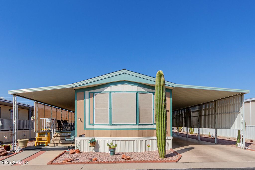 Photo of 301 S Signal Butte Road #210, Apache Junction, AZ 85120 (MLS # 6915007)