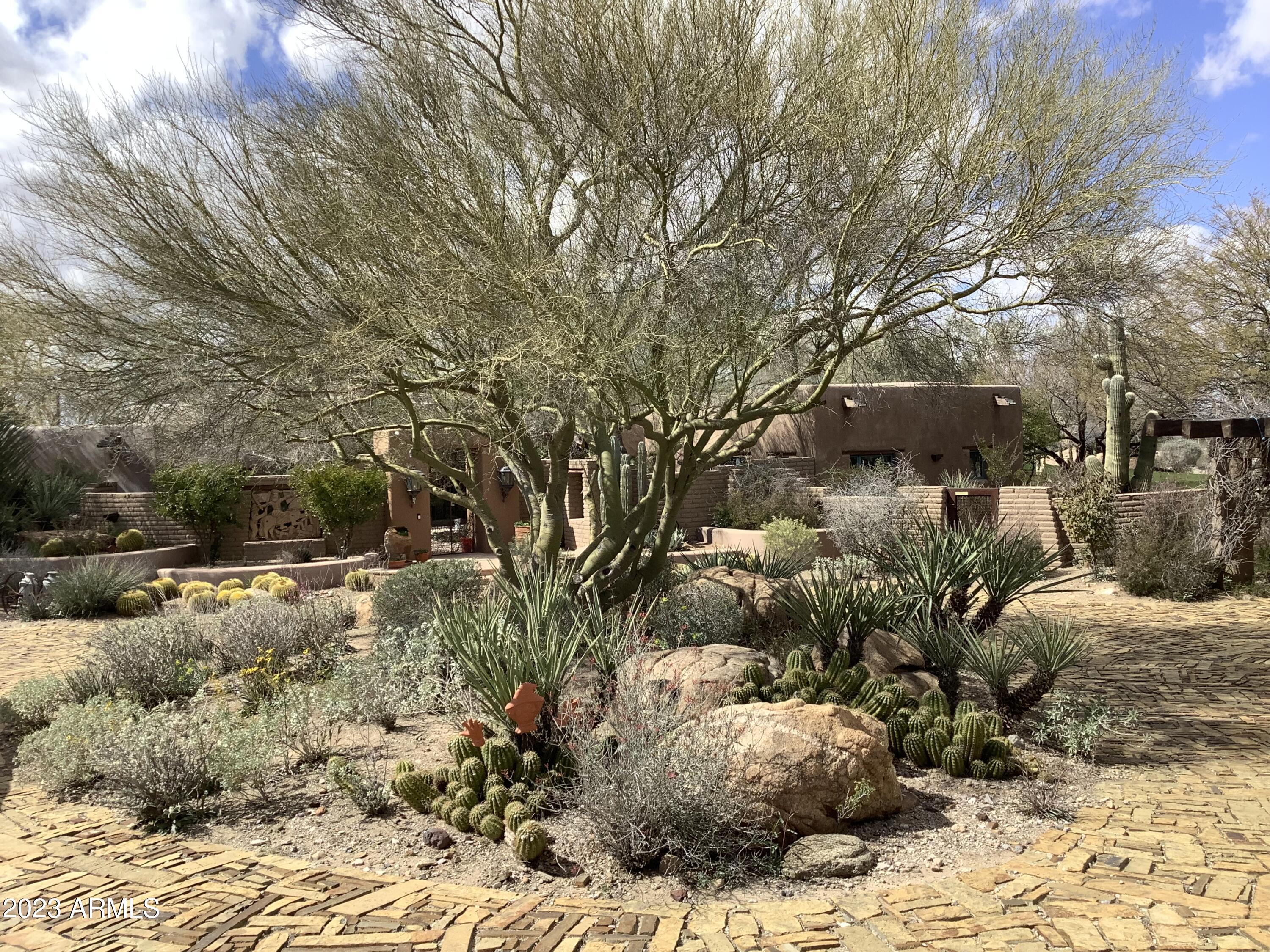 Wickenburg, Arizona 85390, United States, 3 Bedrooms Bedrooms, ,4 BathroomsBathrooms,Residential,Active,73554