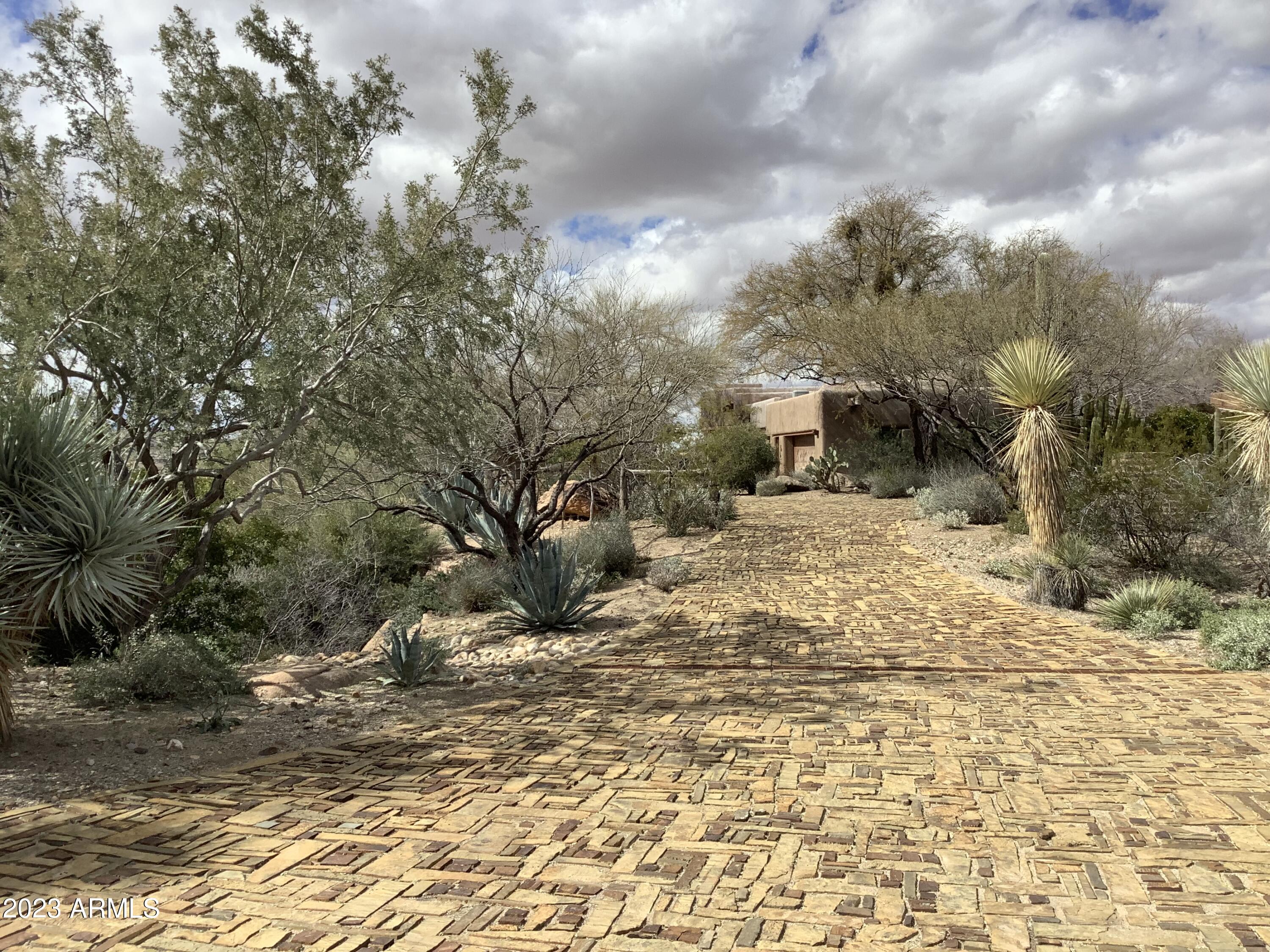 Wickenburg, Arizona 85390, United States, 3 Bedrooms Bedrooms, ,4 BathroomsBathrooms,Residential,Active,73554