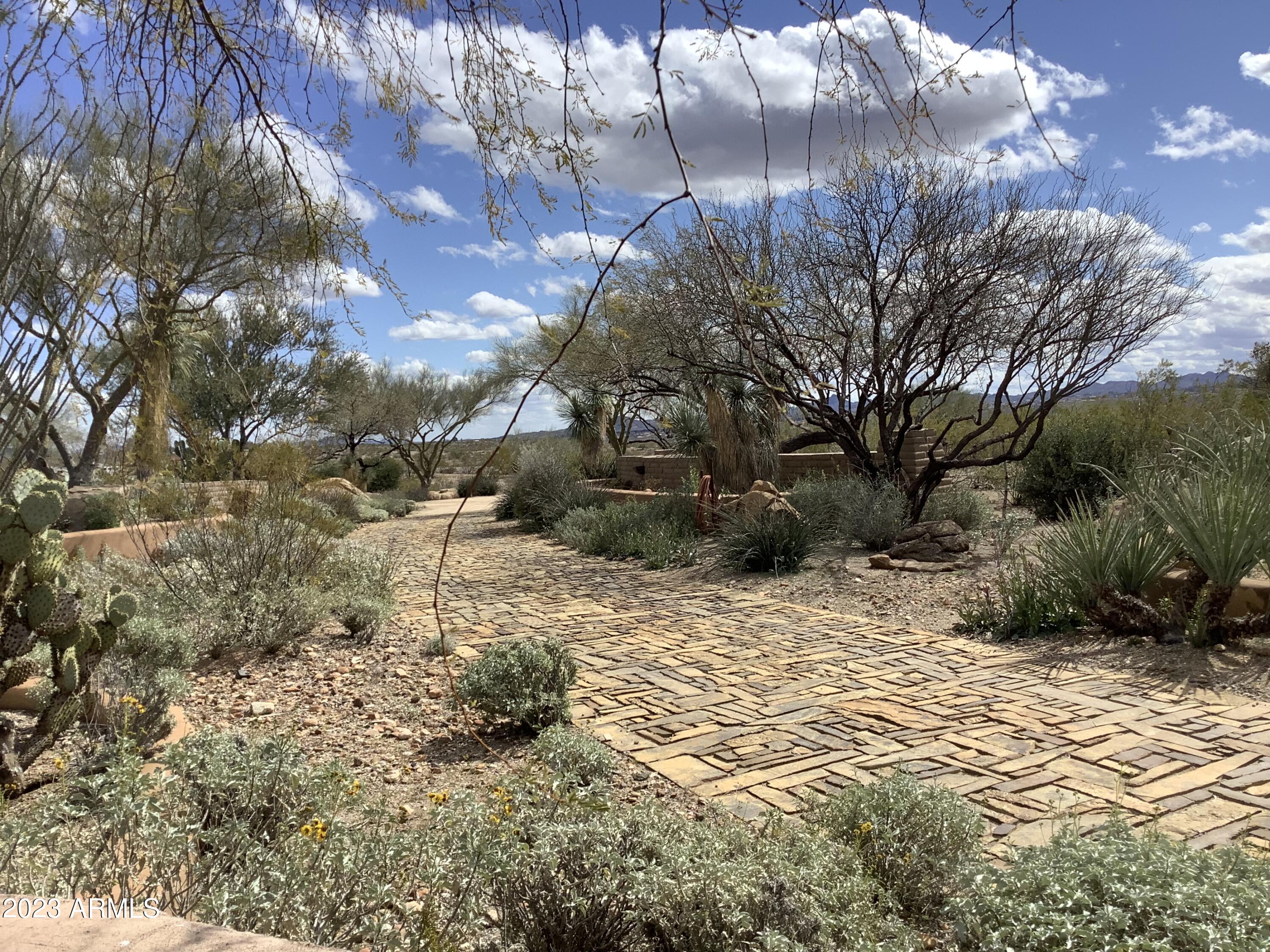 Wickenburg, Arizona 85390, United States, 3 Bedrooms Bedrooms, ,4 BathroomsBathrooms,Residential,Active,73554