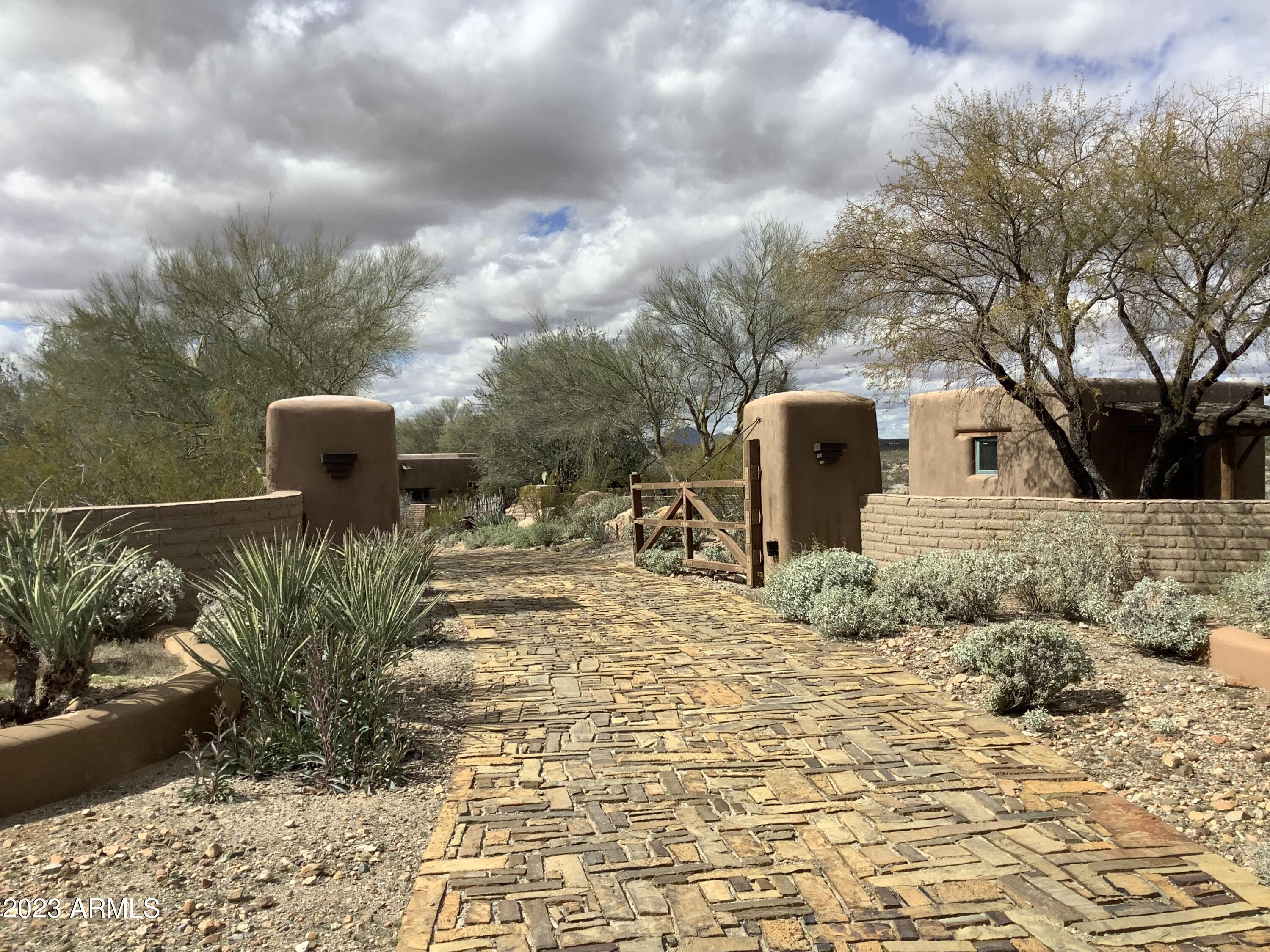 Wickenburg, Arizona 85390, United States, 3 Bedrooms Bedrooms, ,4 BathroomsBathrooms,Residential,Active,73554