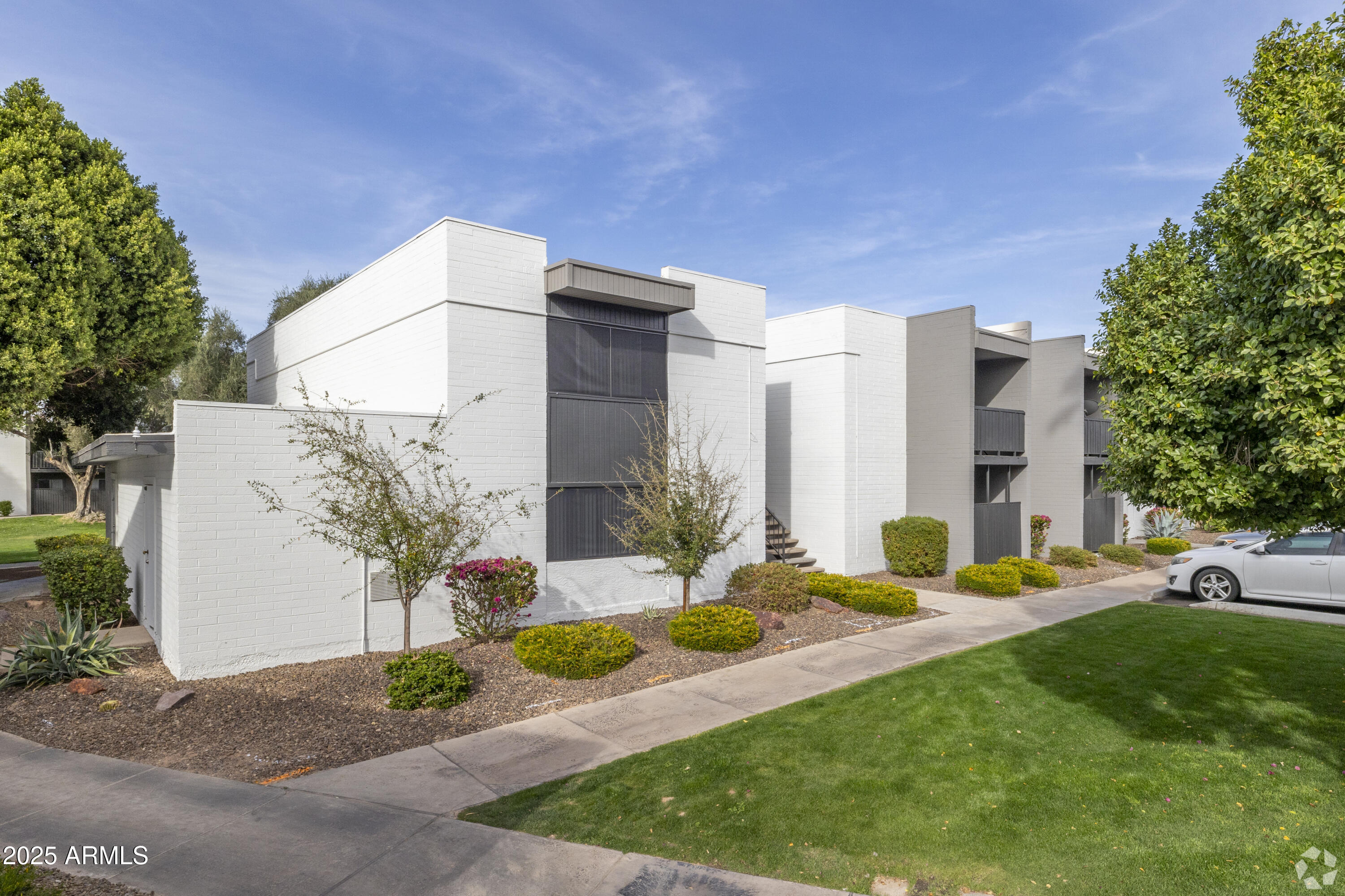 1030 S DOBSON Road OFC