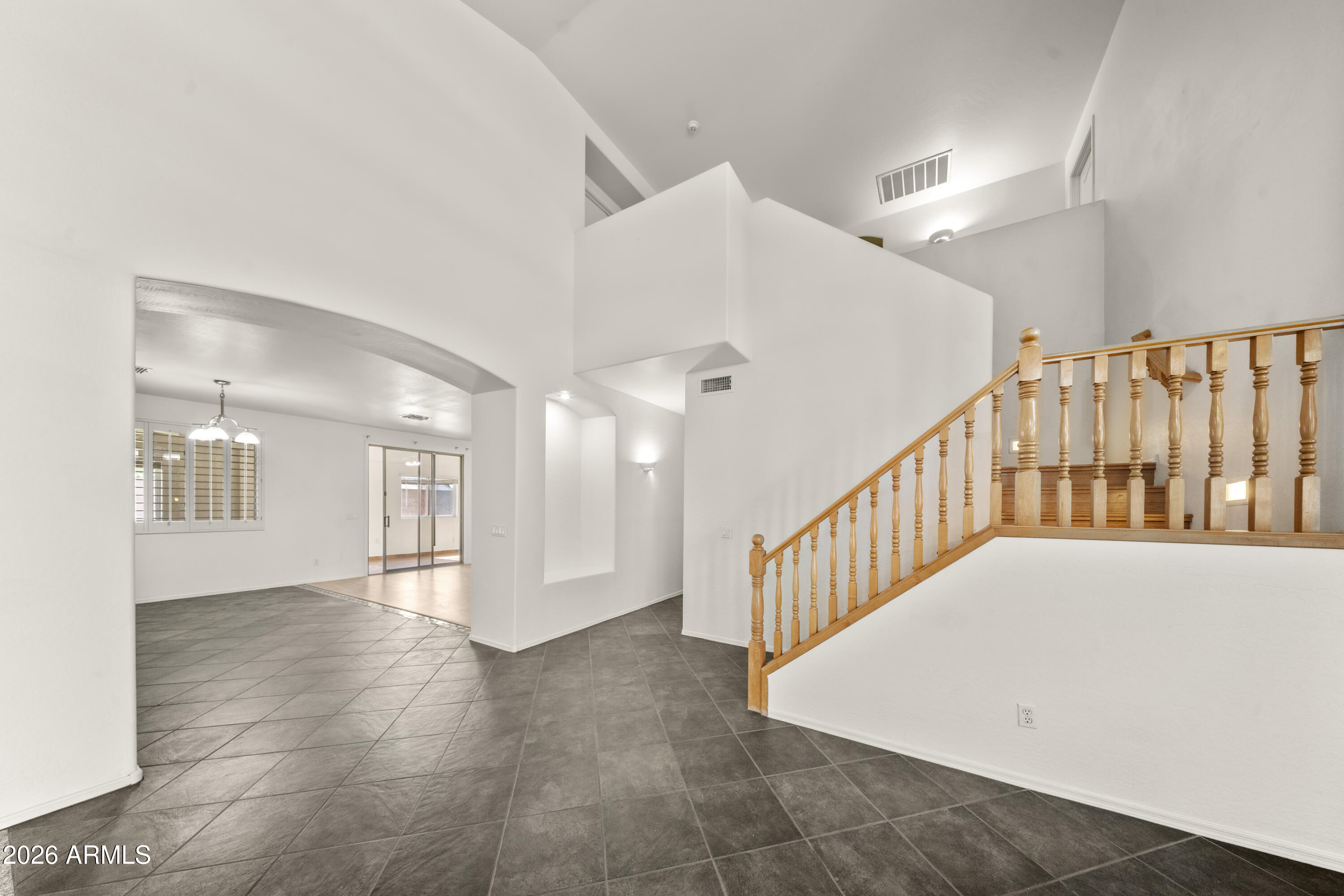 2109 W WILDHORSE Drive