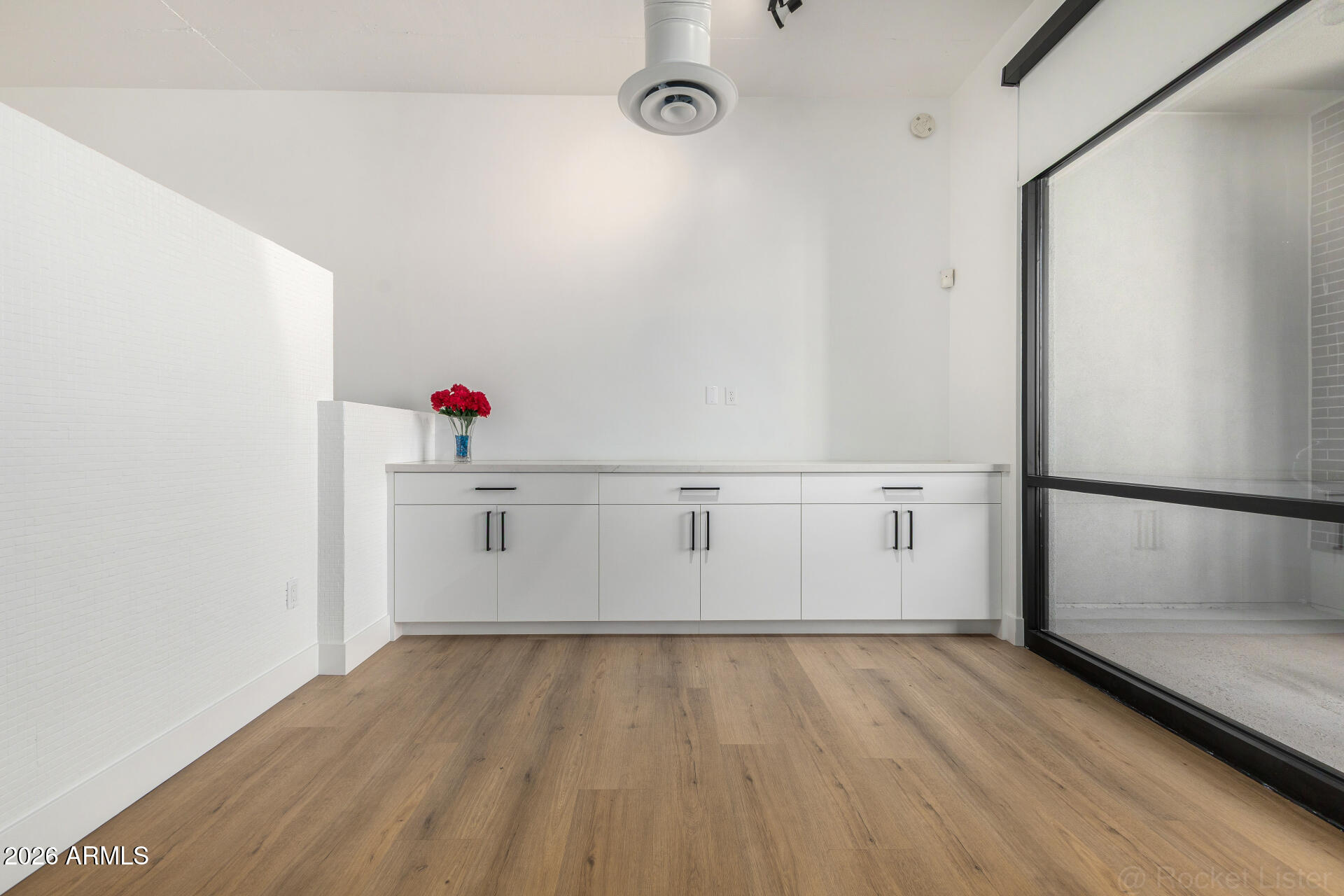 7310 E 3rd Avenue 308