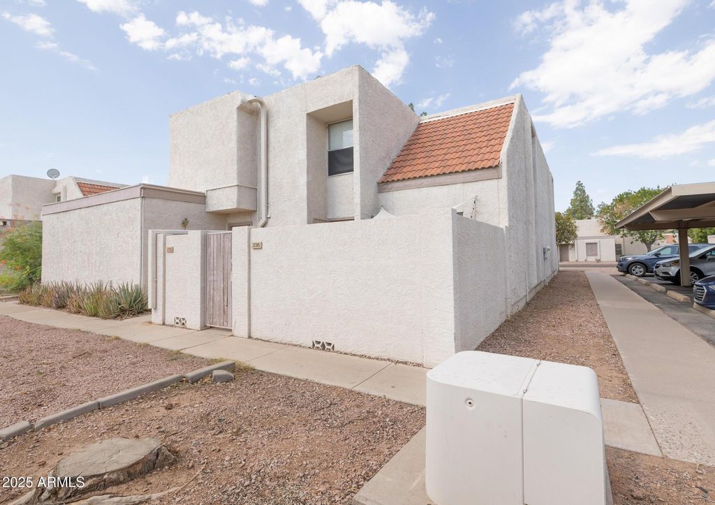 Photo of 1342 W Emerald Avenue #236, Mesa, AZ 85202 (MLS # 6929566)