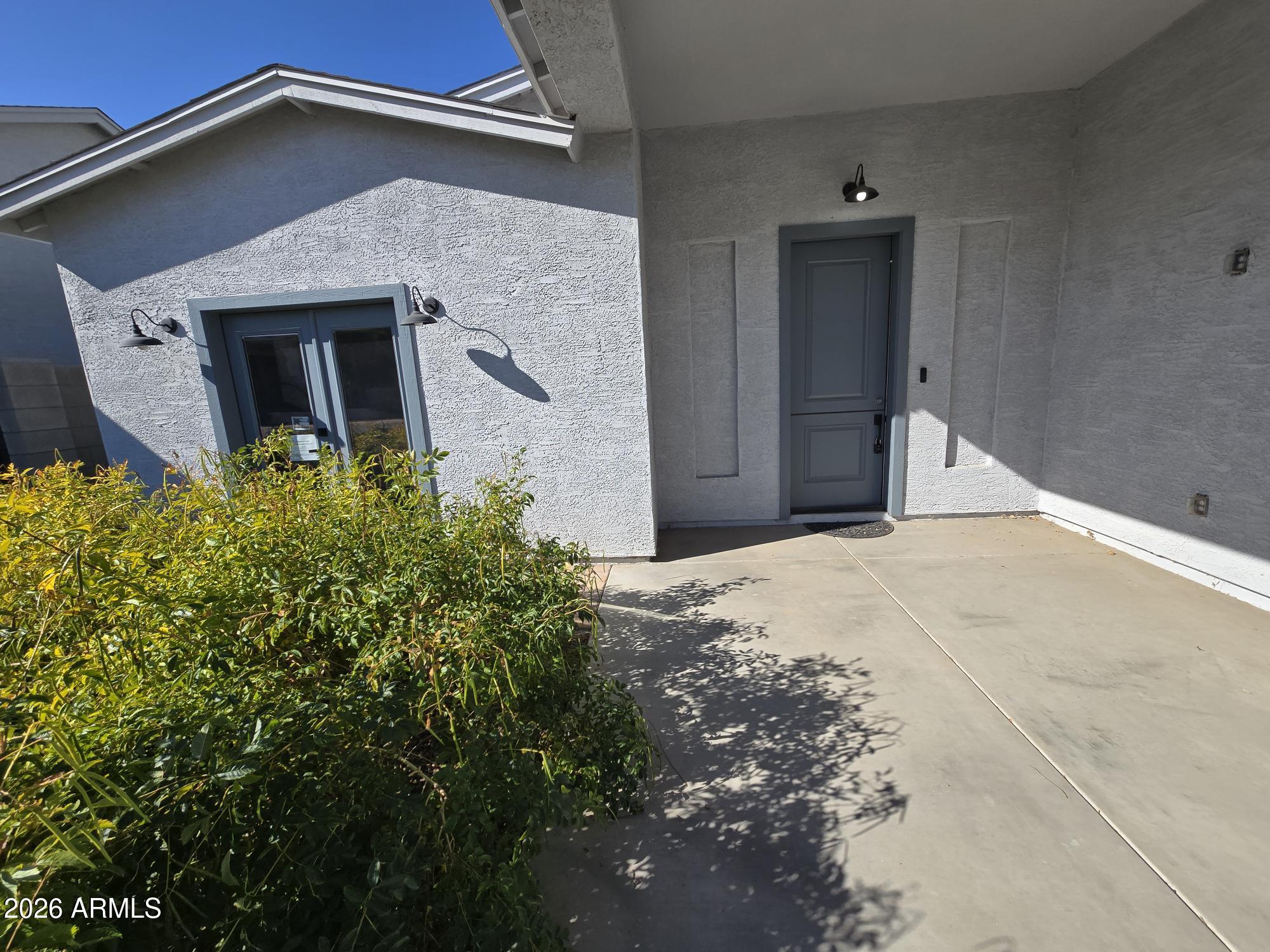 22220 S 208TH Street