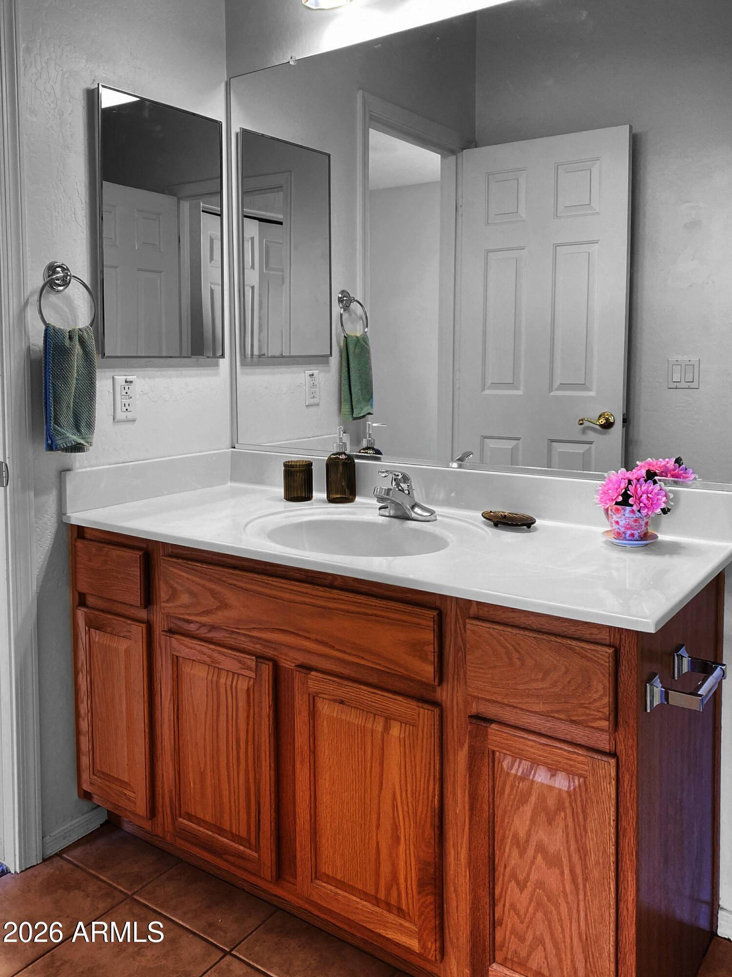 Cottonwood Square/Cottonwood Commons - Residential