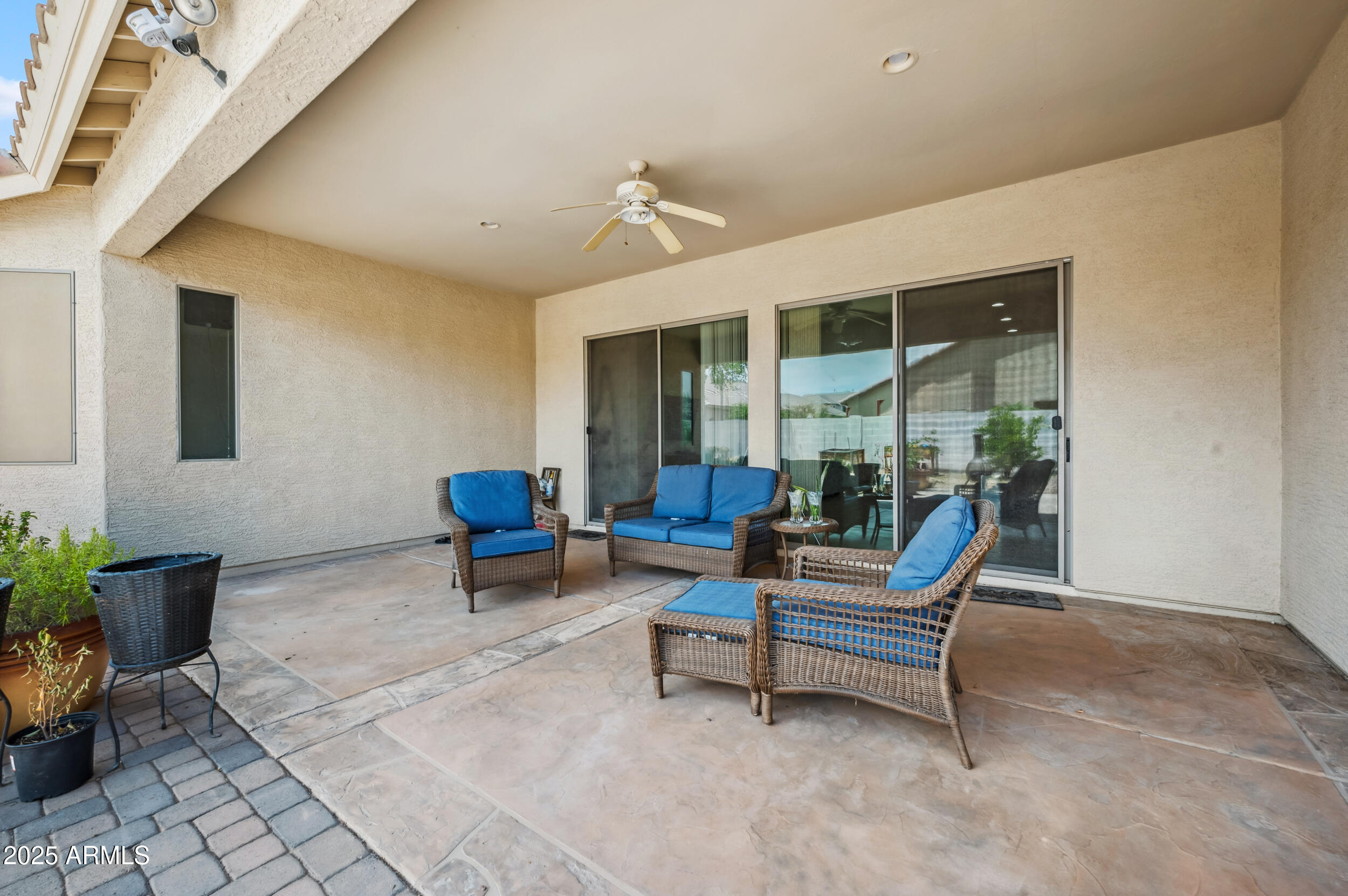 Homes 4 4414 W MONTE Way