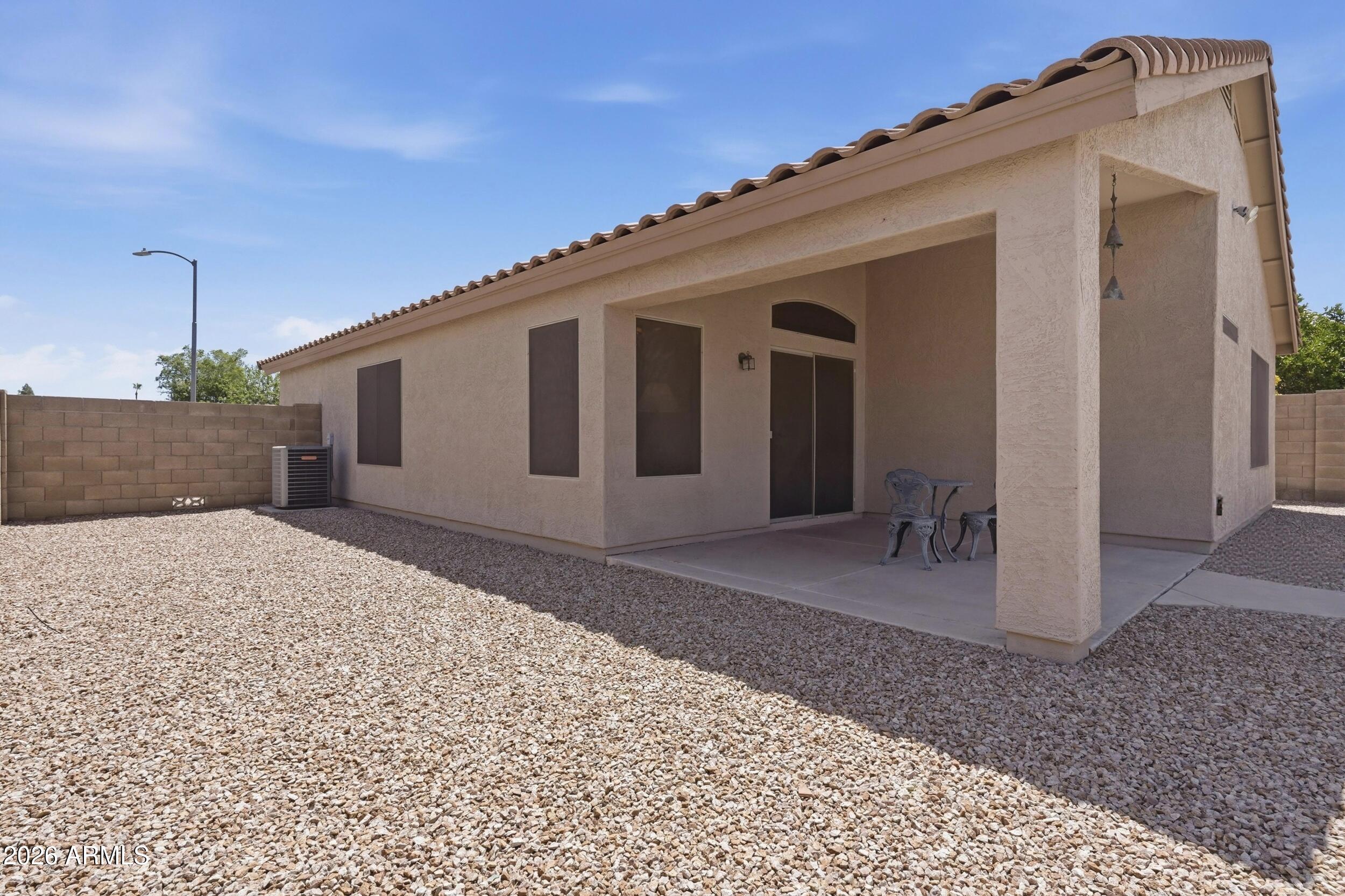 LAS BRISAS POINTE - Residential