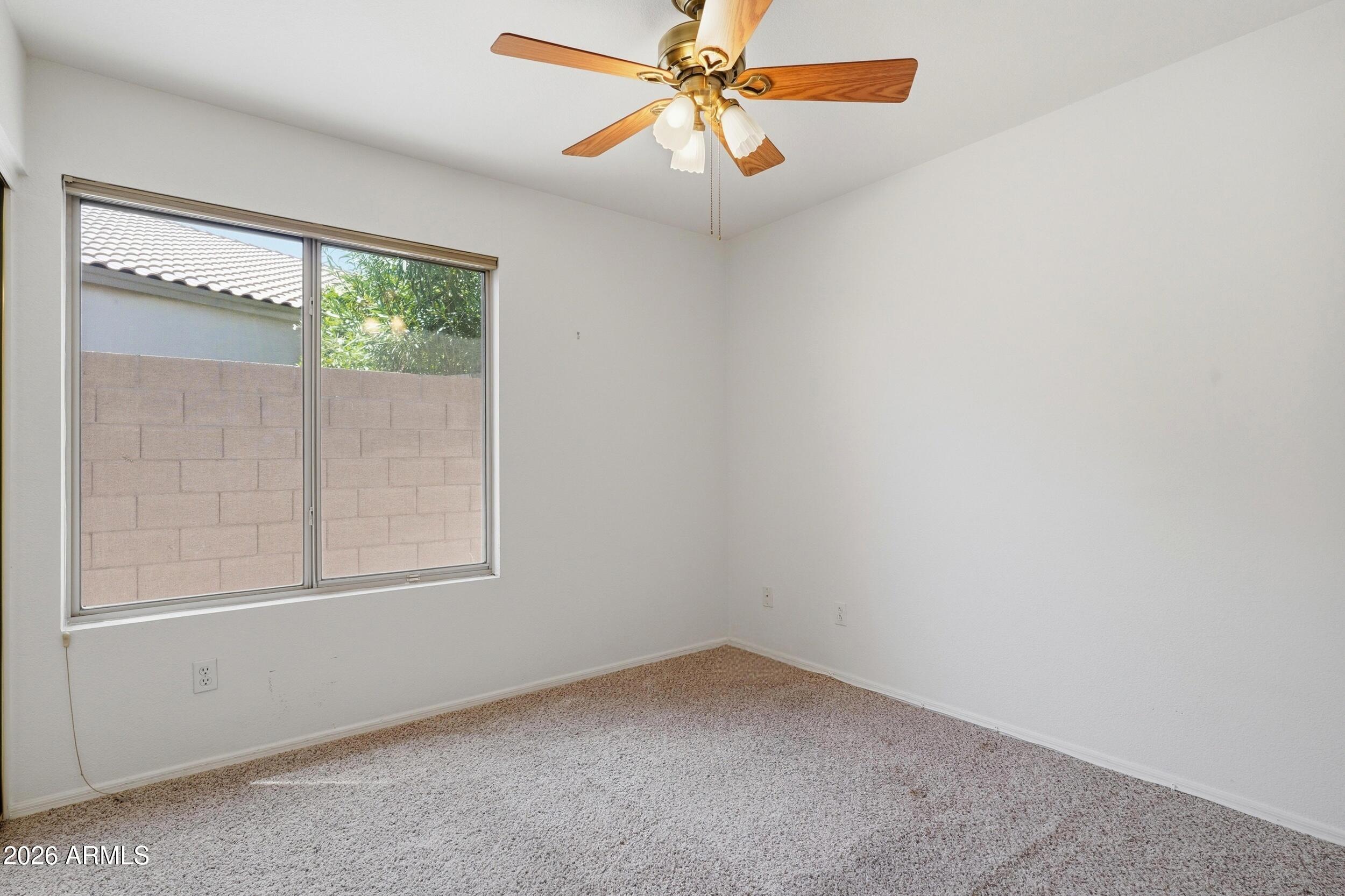LAS BRISAS POINTE - Residential