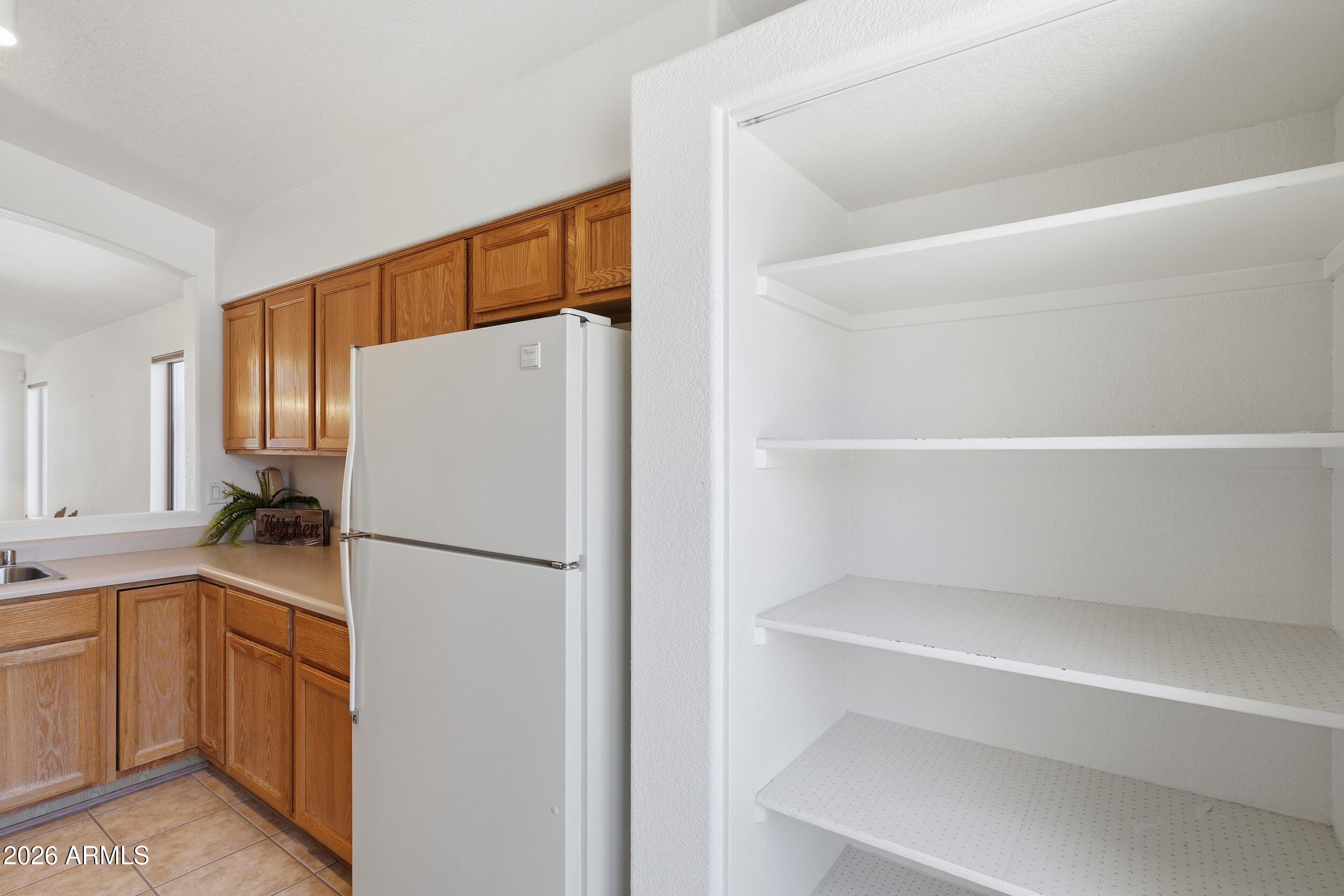 LAS BRISAS POINTE - Residential