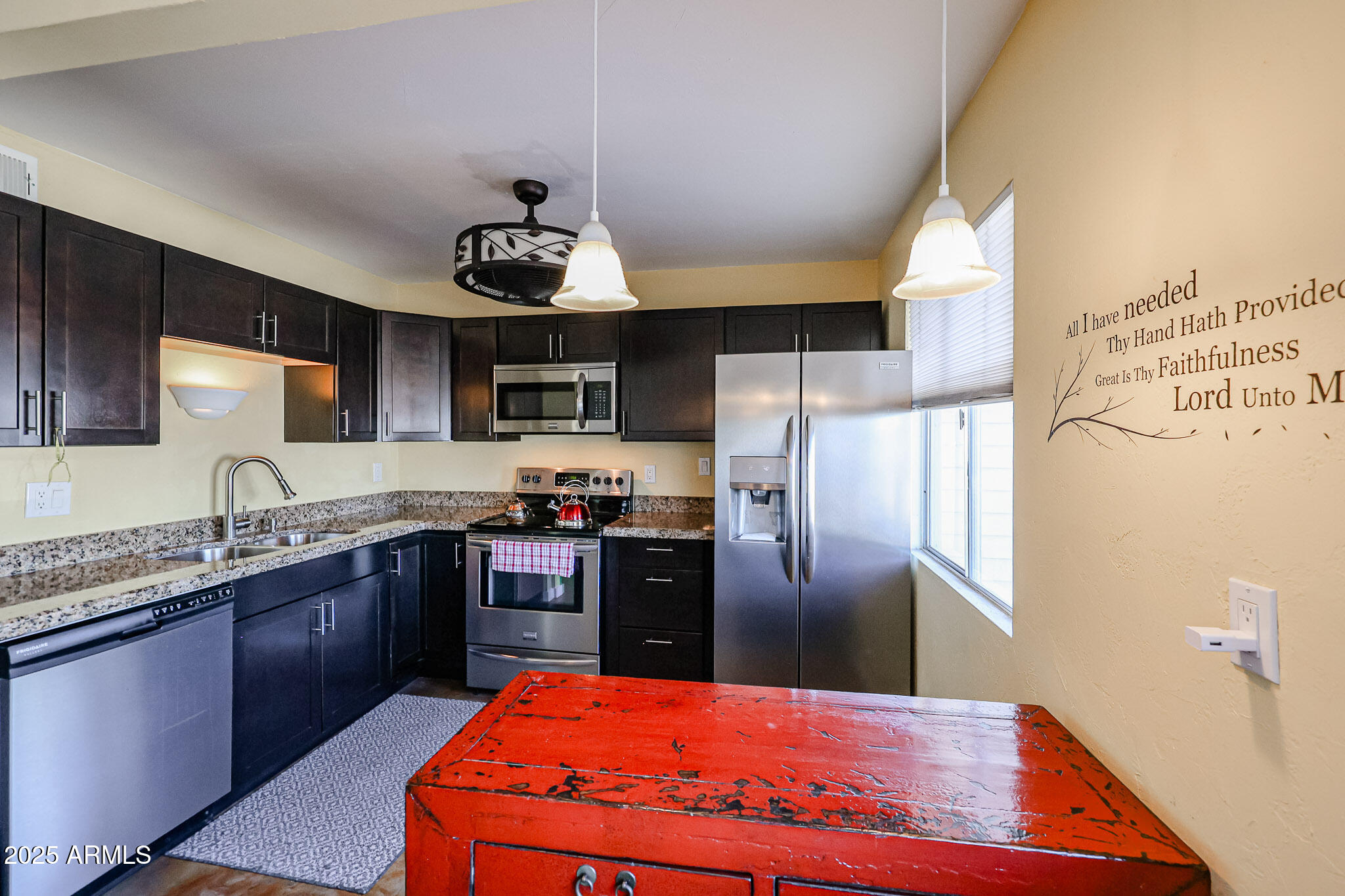 2605 W ROSE Lane B-202