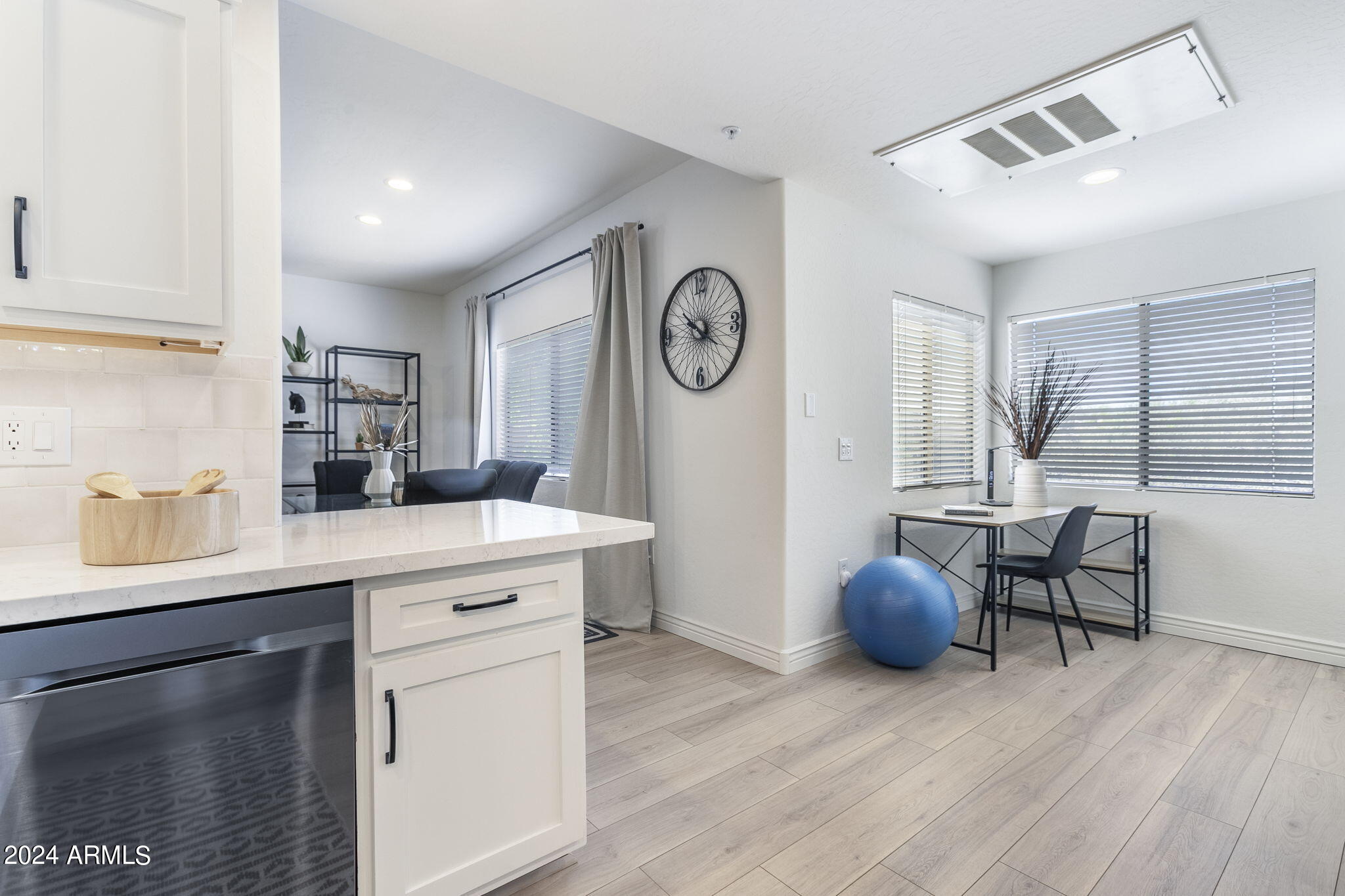 16801 N 94TH Street 2015