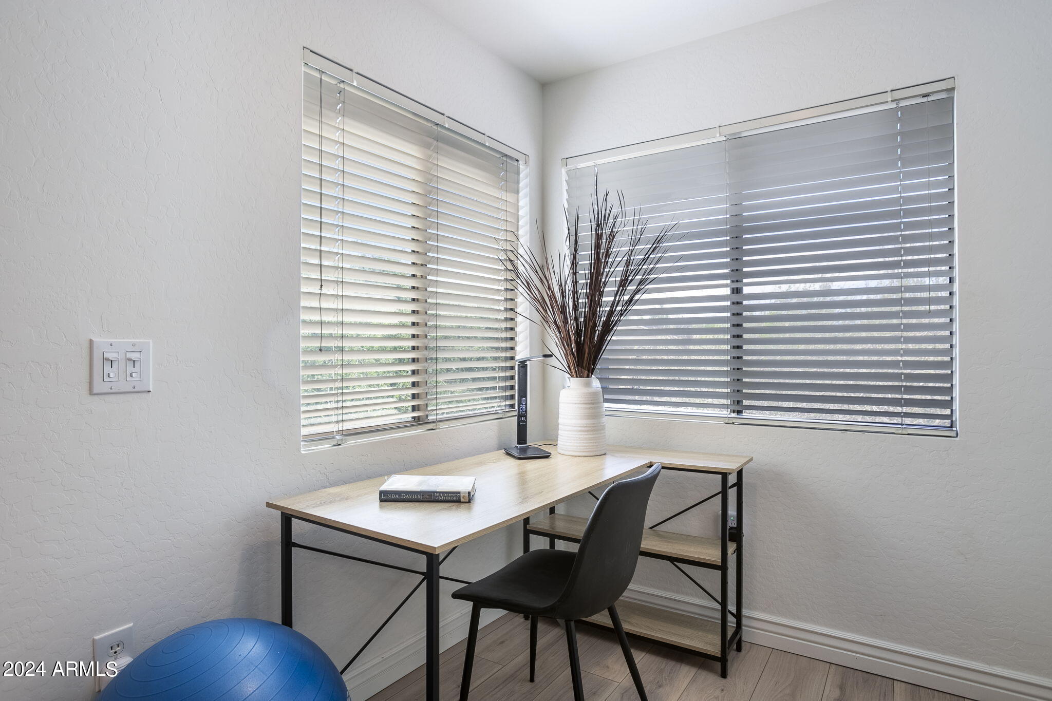 16801 N 94TH Street 2015