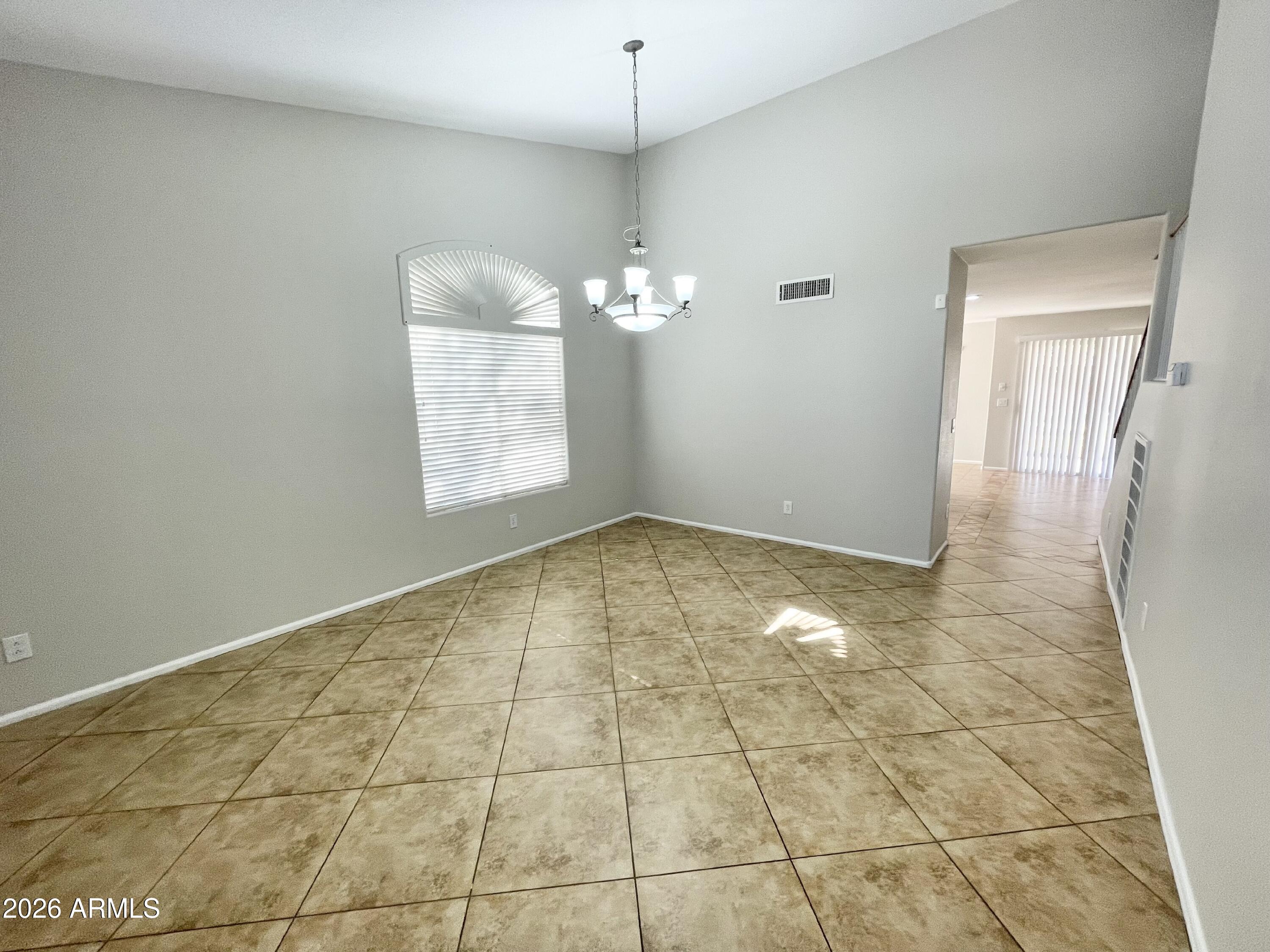 42495 W CHAMBERS Drive