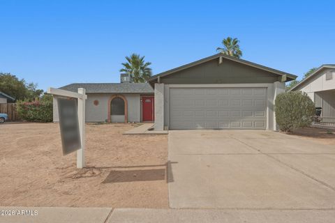 Photo of 1624 W Peralta Avenue, Mesa, AZ 85202 (MLS # 7019499)