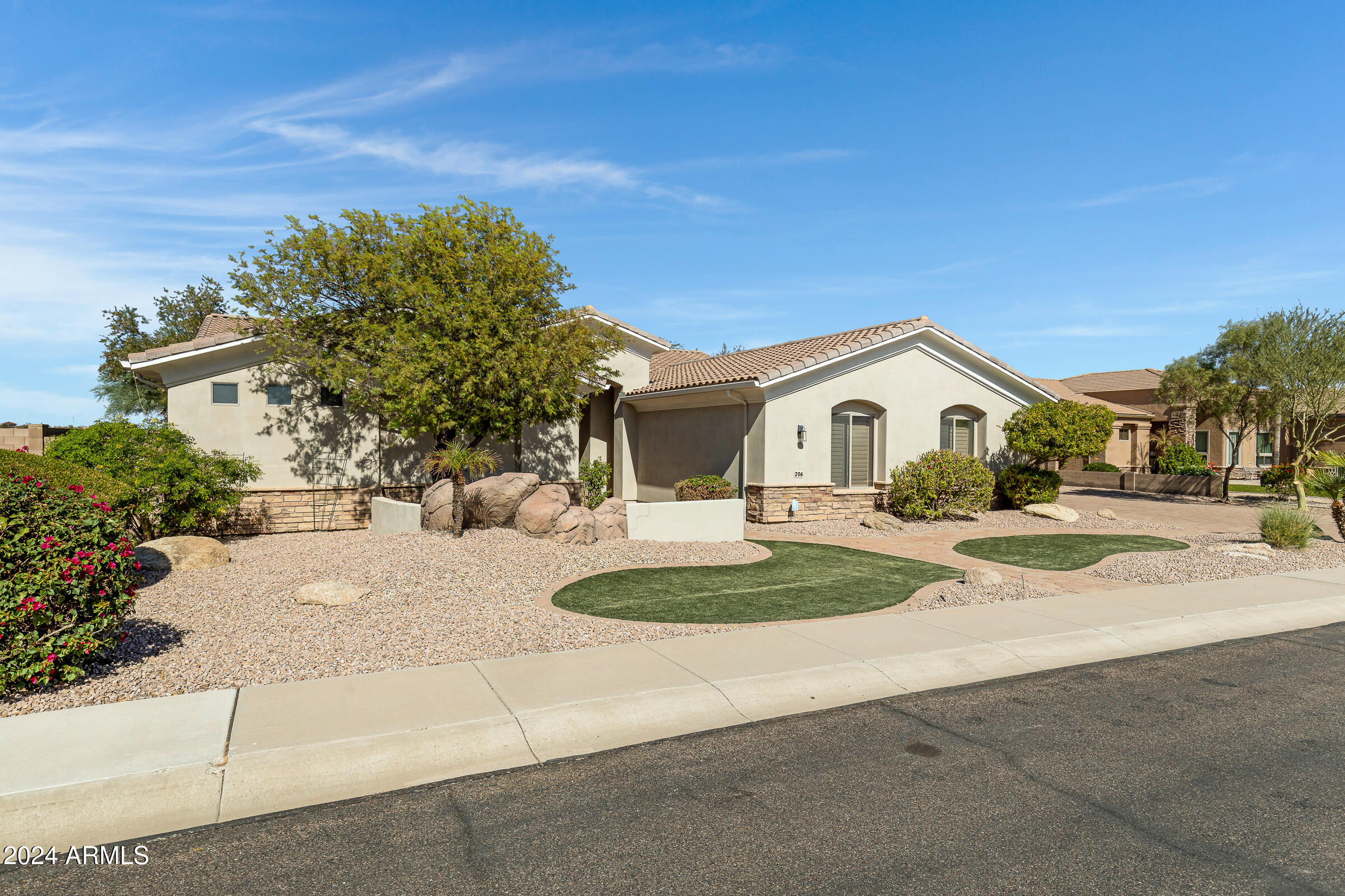 206 W CRIMSON SKY Court