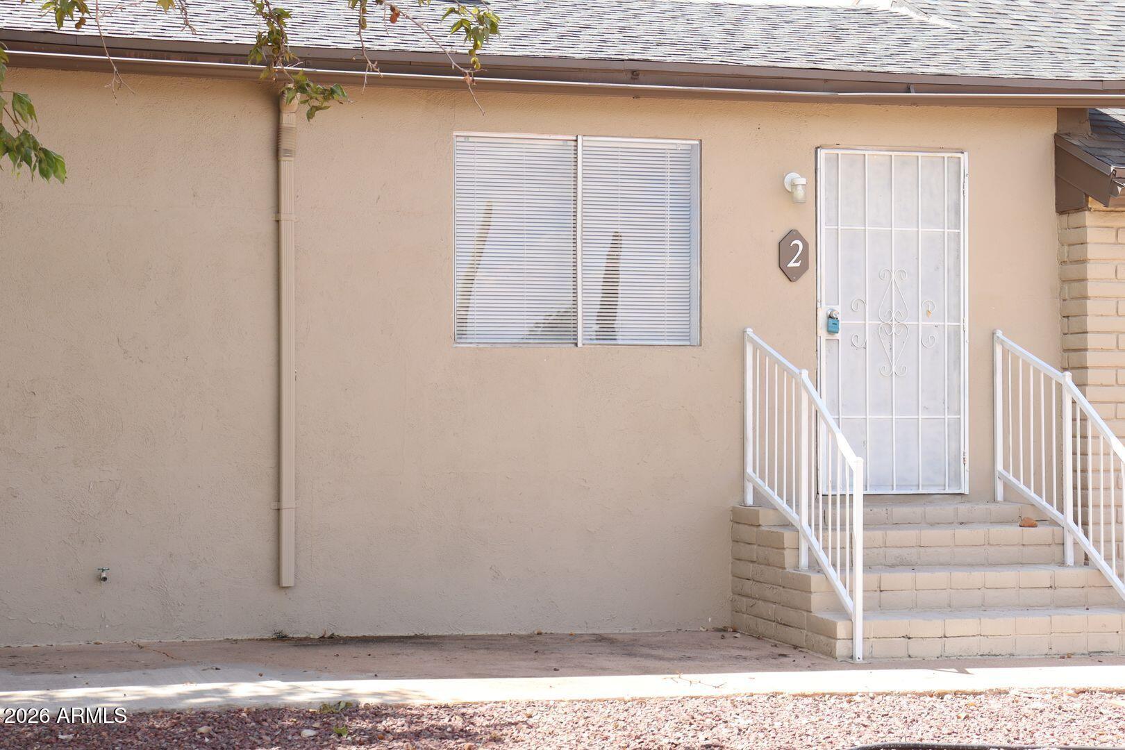 214 N CANYON Drive 2