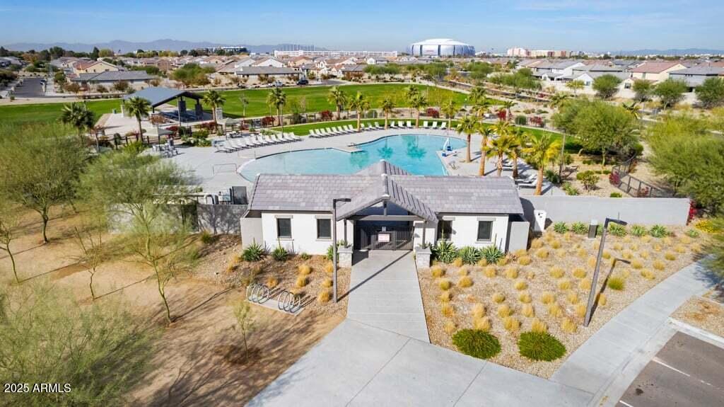 8836 W ORANGE Drive